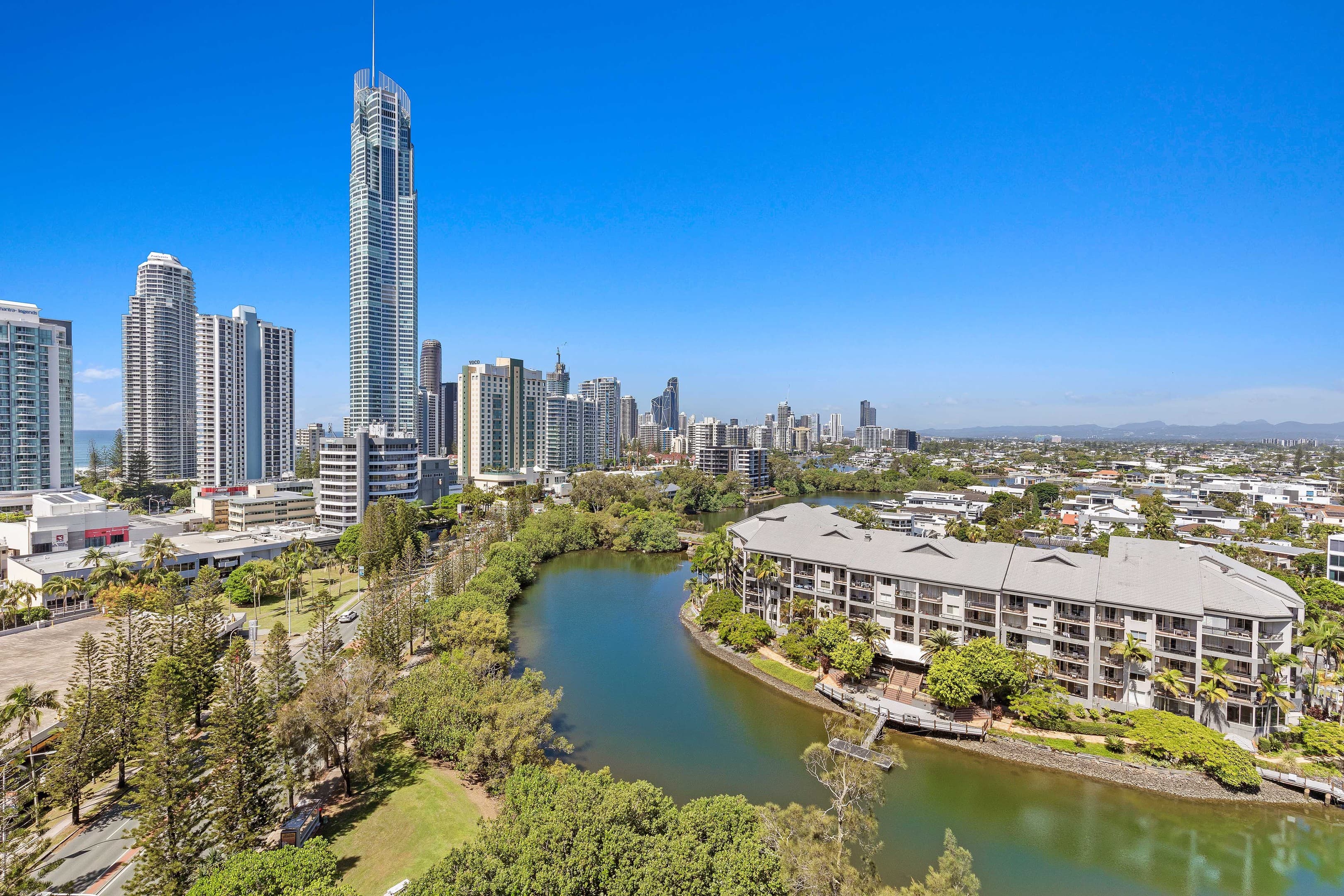 1410/70 Remembrance Drive, Surfers Paradise — photo 2 of 5