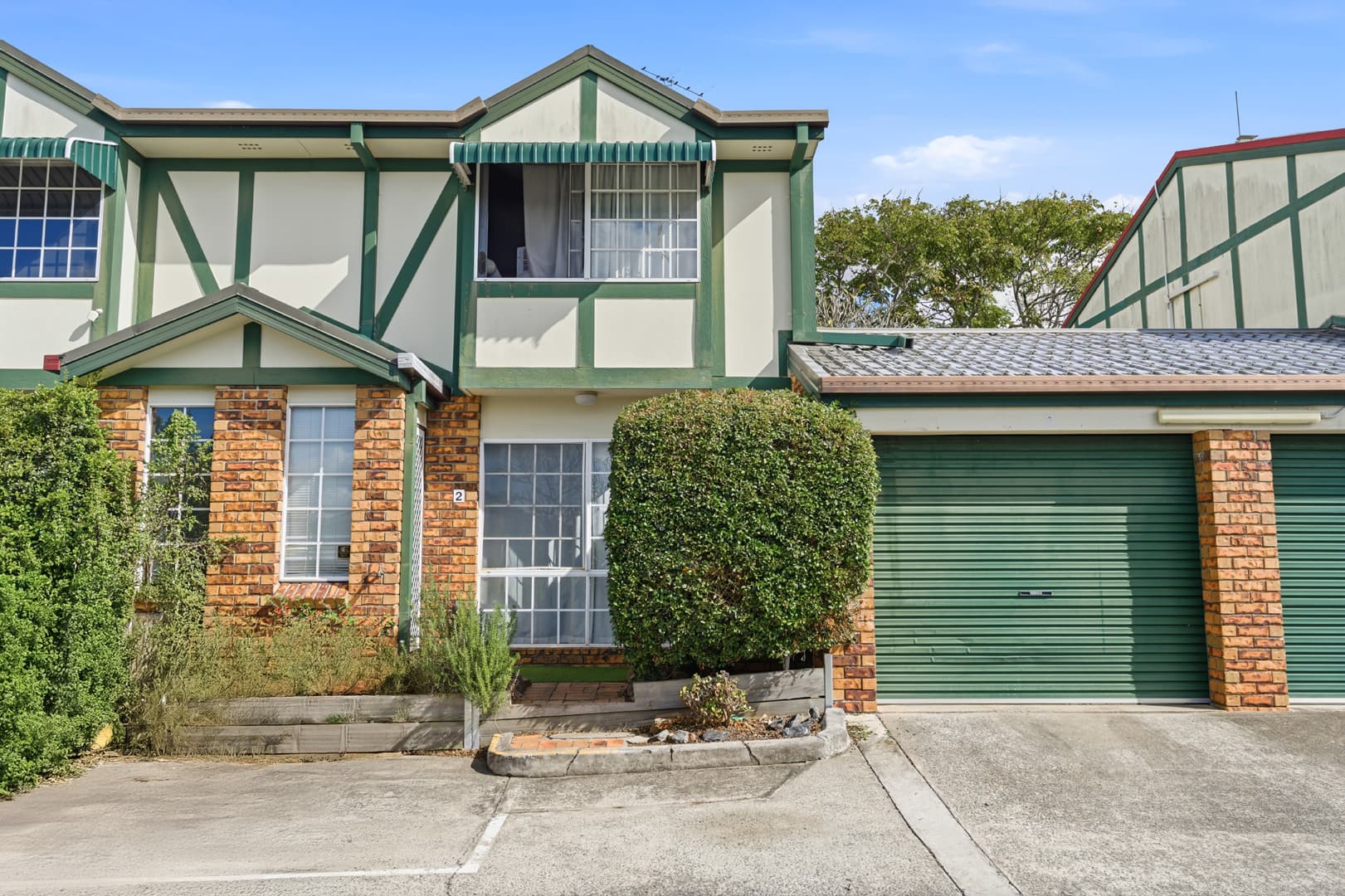 2/7 Smith Road, Woodridge — photo 1 of 5