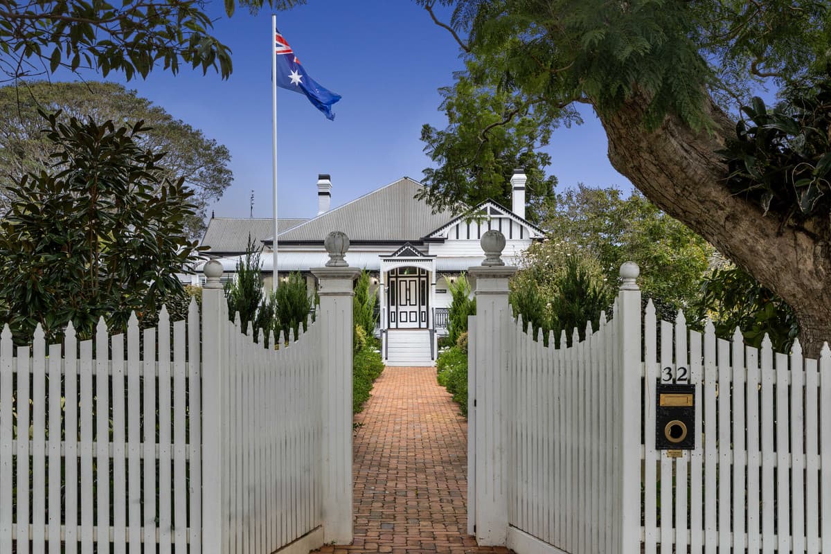 32-34 Crown Street, Rangeville — photo 1 of 5