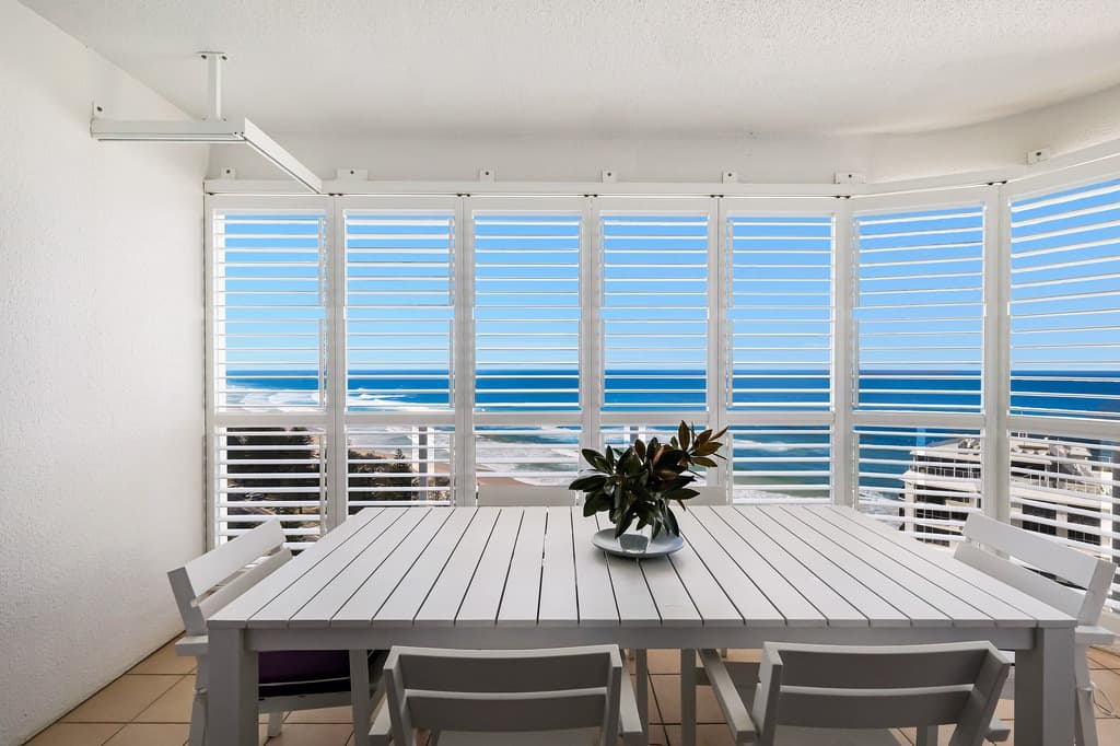 149/59 Pacific Street, Main Beach — photo 1 of 5