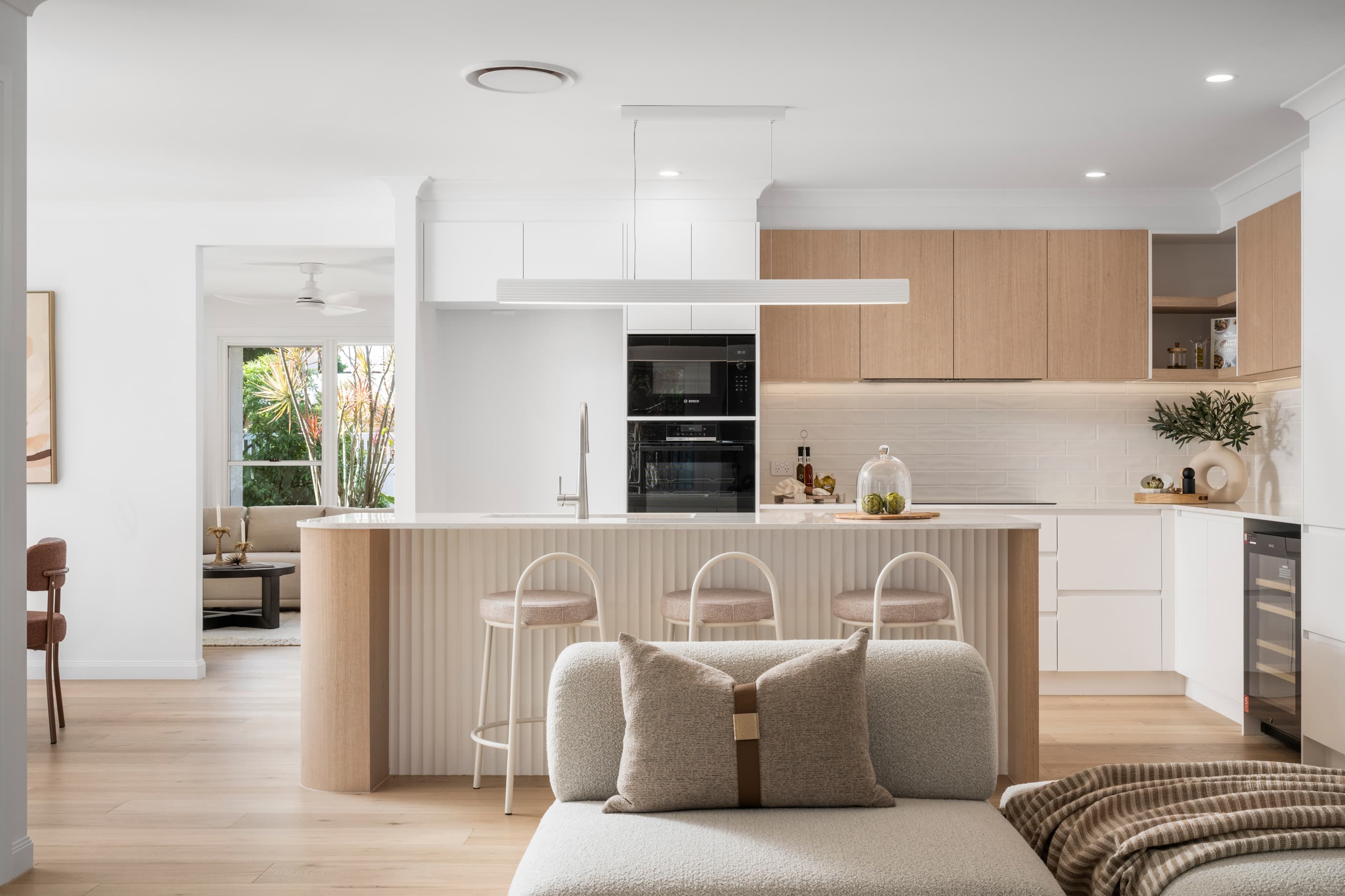 9 Sardinia Place, Parrearra — photo 1 of 5