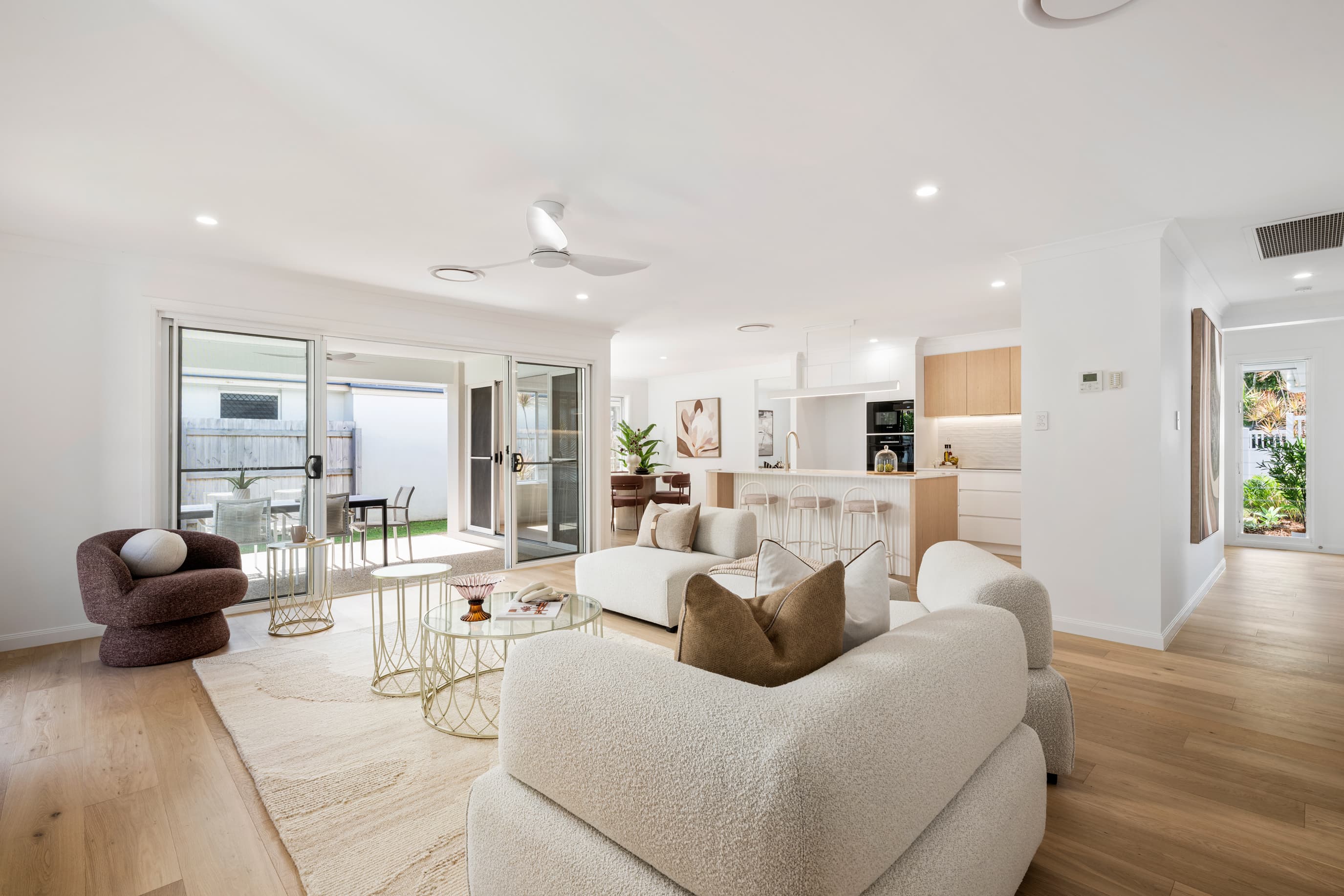 9 Sardinia Place, Parrearra — photo 2 of 5