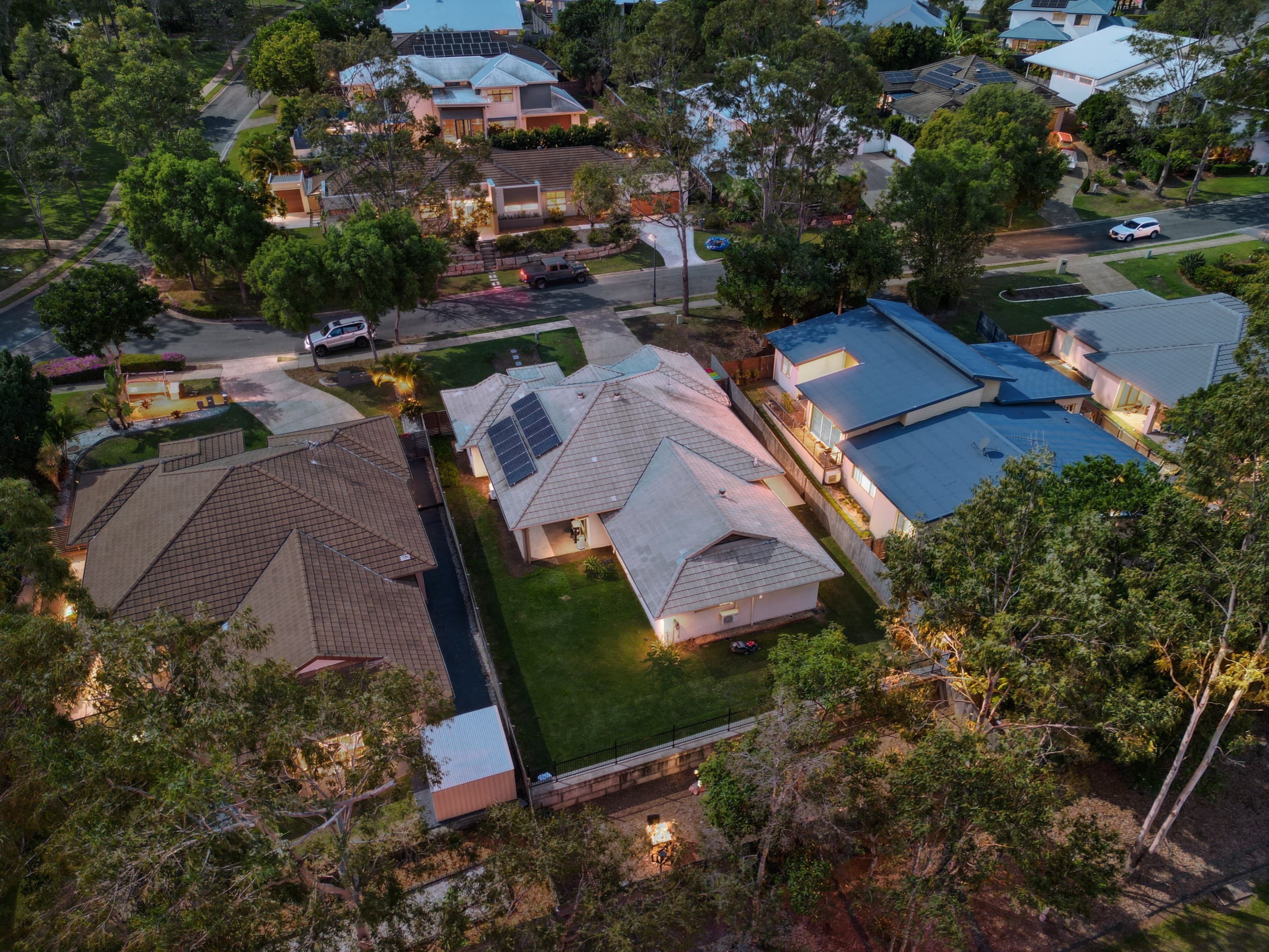 3 Waterhousia Crescent, Brookwater — photo 2 of 5