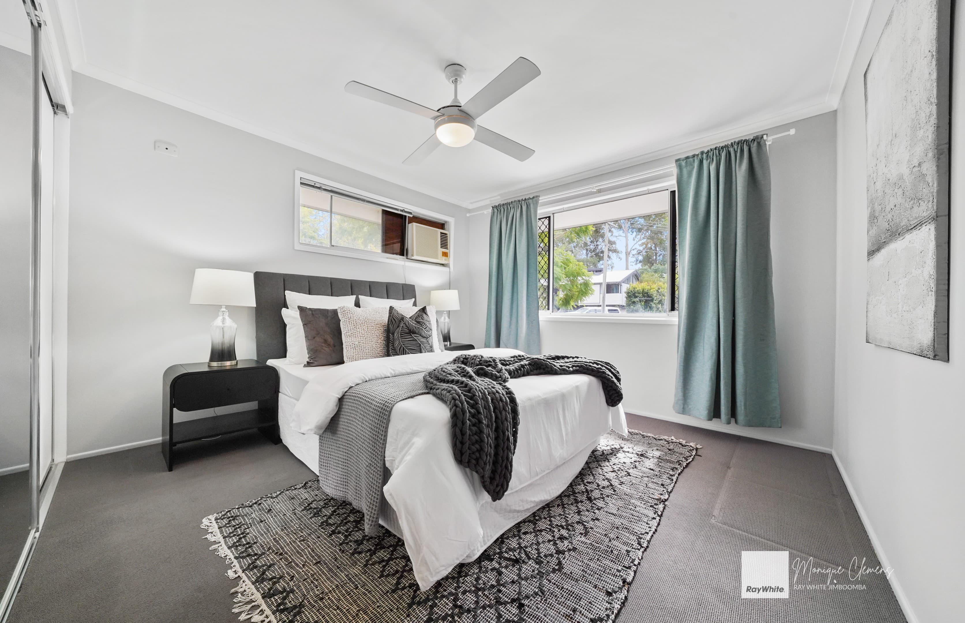 19 Gladewood Drive, Daisy Hill — photo 3 of 15