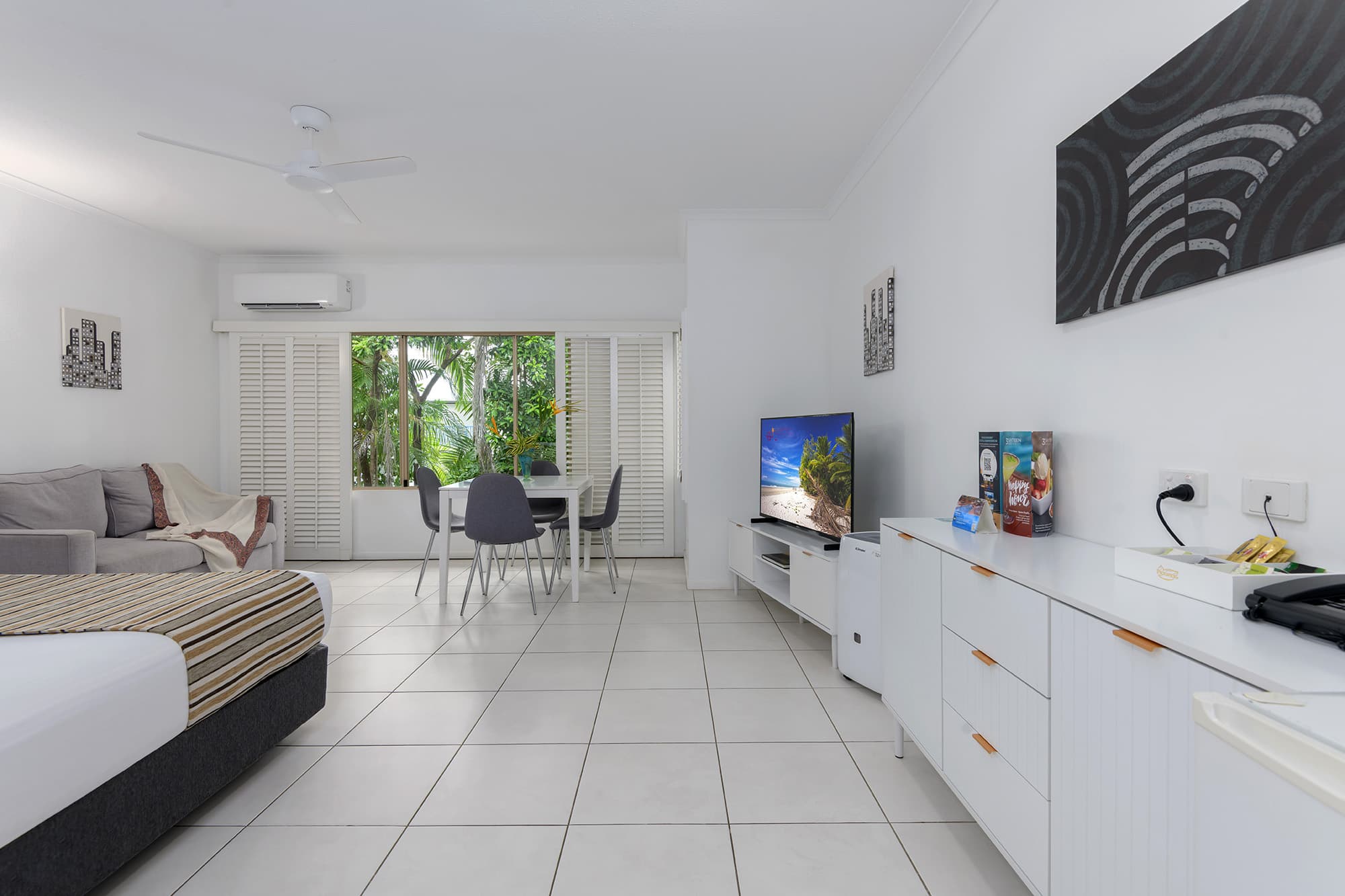 D329/316 Port Douglas Road, Port Douglas — photo 1 of 5
