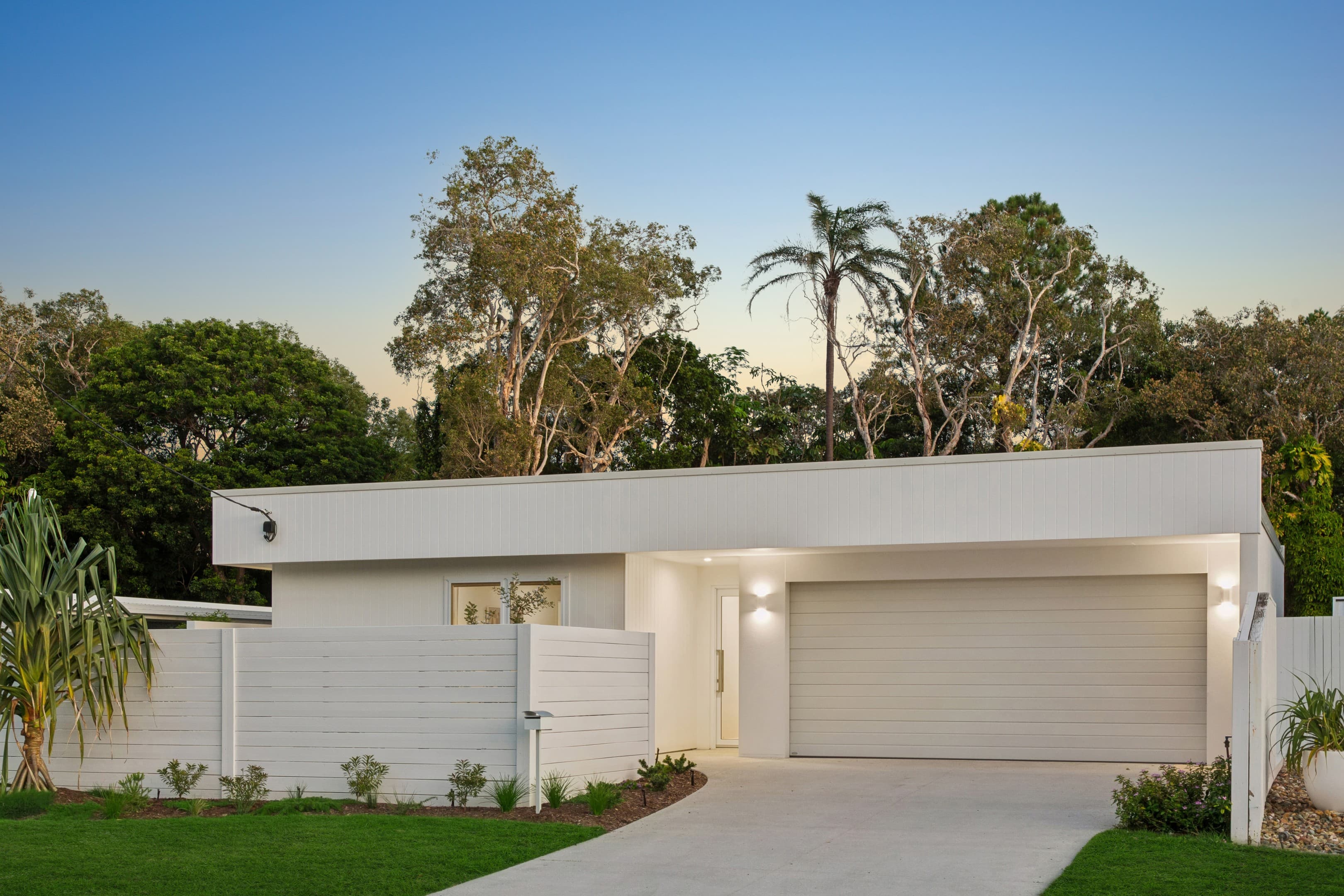 21 Seaspray Avenue, Coolum Beach — photo 3 of 5