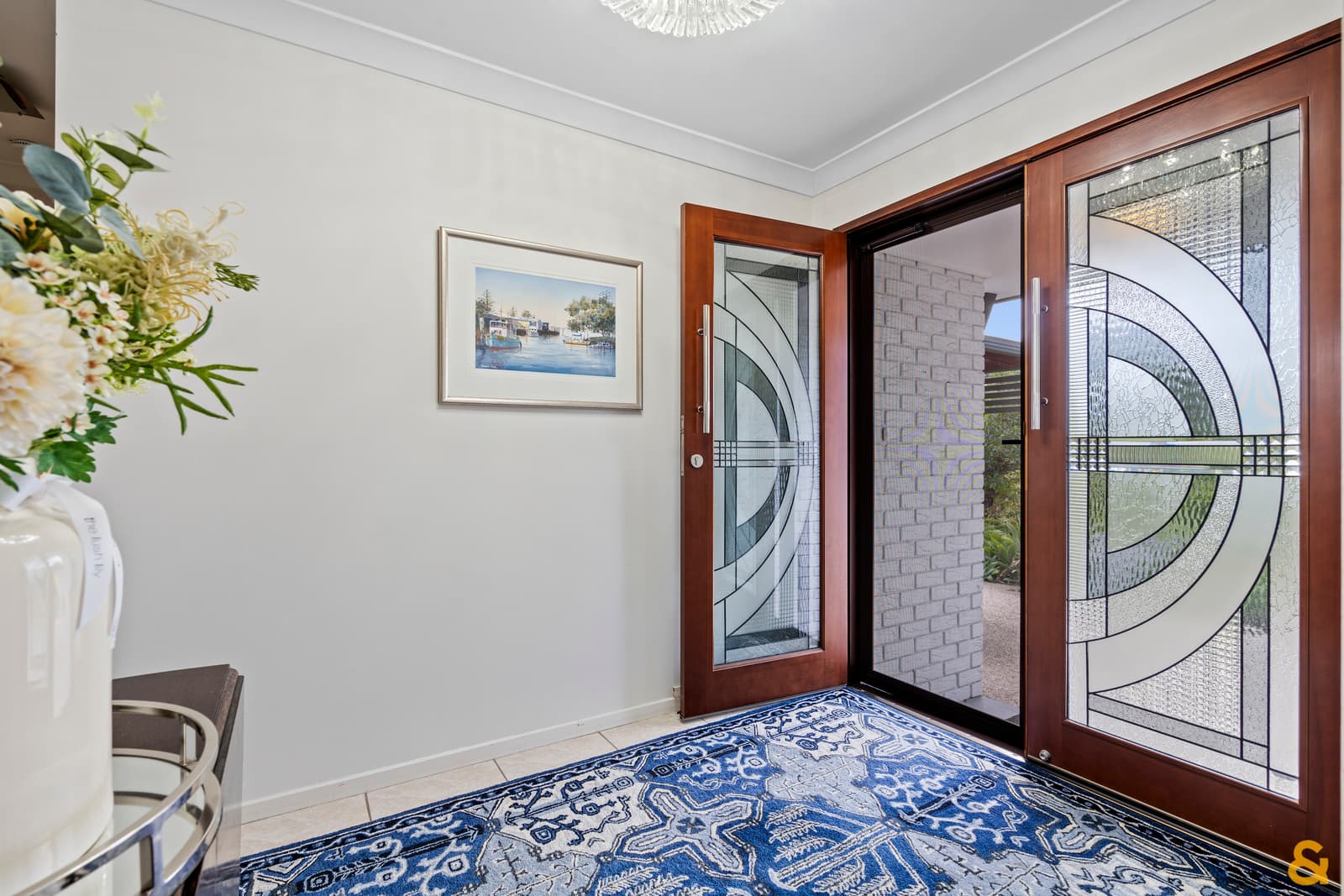 149 Meadowlands Road, Carindale — photo 3 of 5