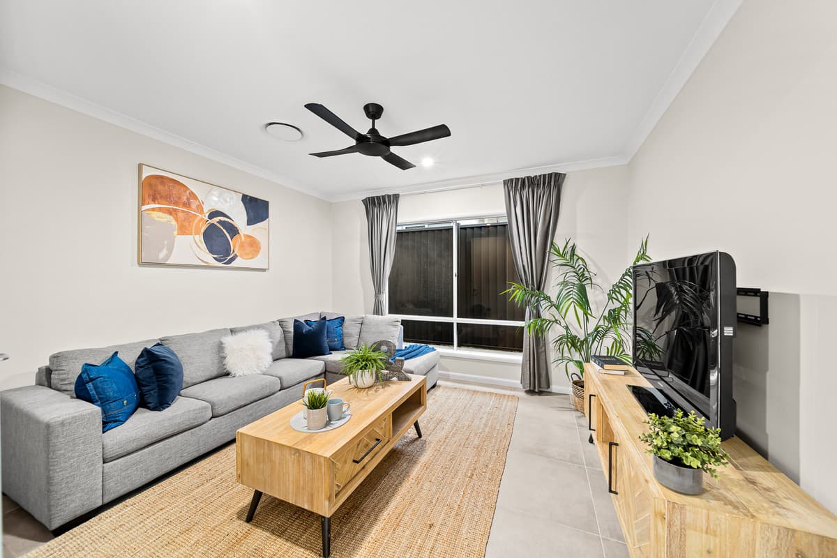 56 Bellerive Street, Pallara — photo 2 of 24