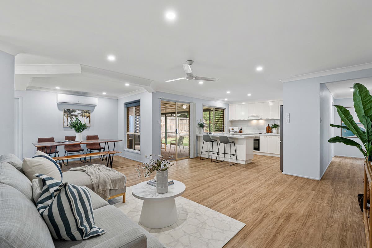 3 Coral Close, Birkdale — photo 3 of 5