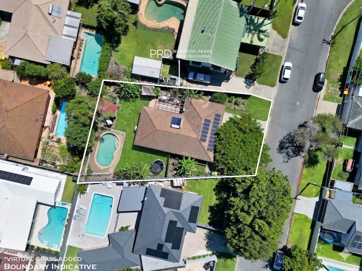 56 Banksia Broadway, Burleigh Waters — photo 3 of 5