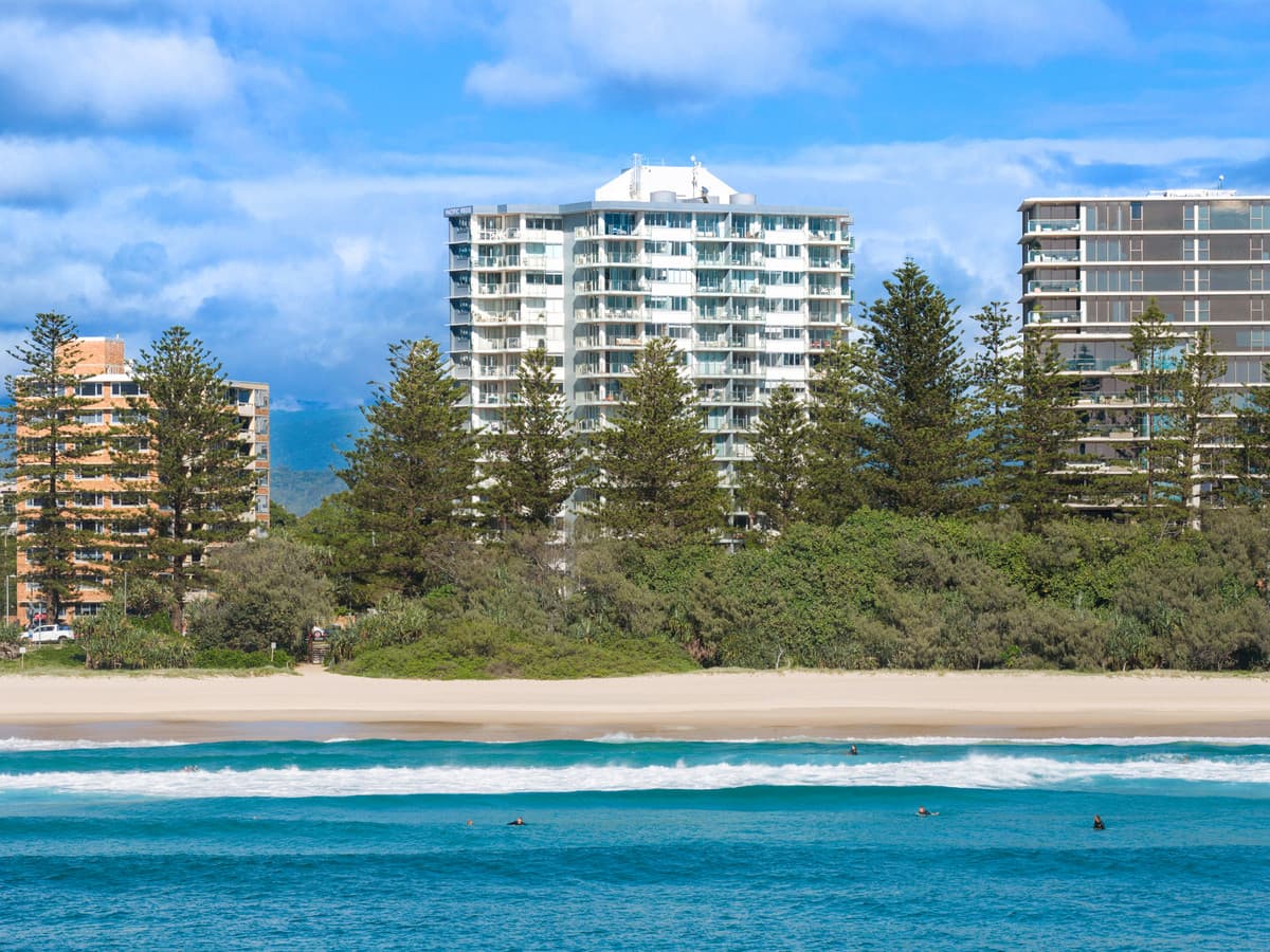 17/30-40 The Esplanade, Burleigh Heads — photo 1 of 19