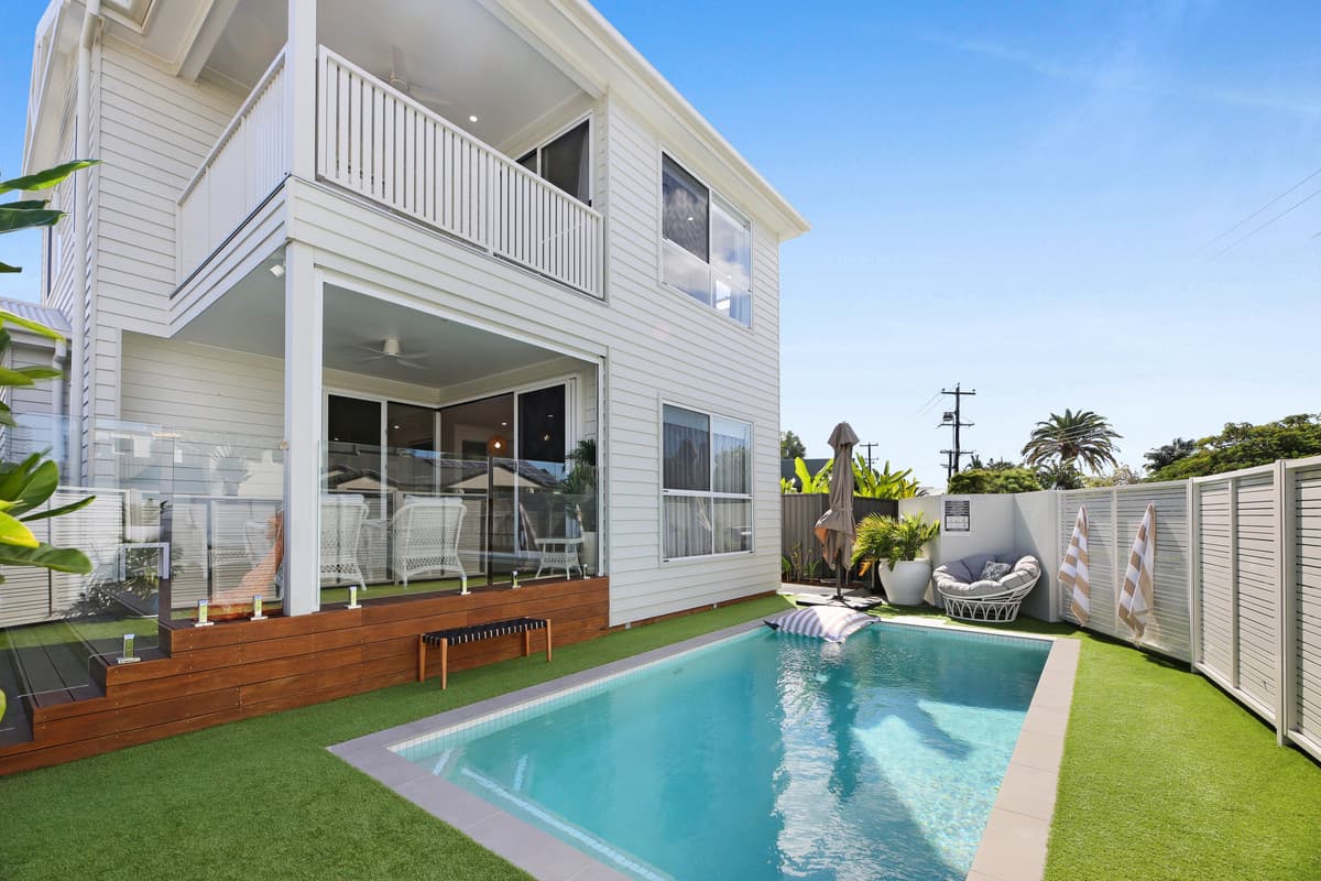 50 Bluejay Street, Burleigh Waters — photo 3 of 5