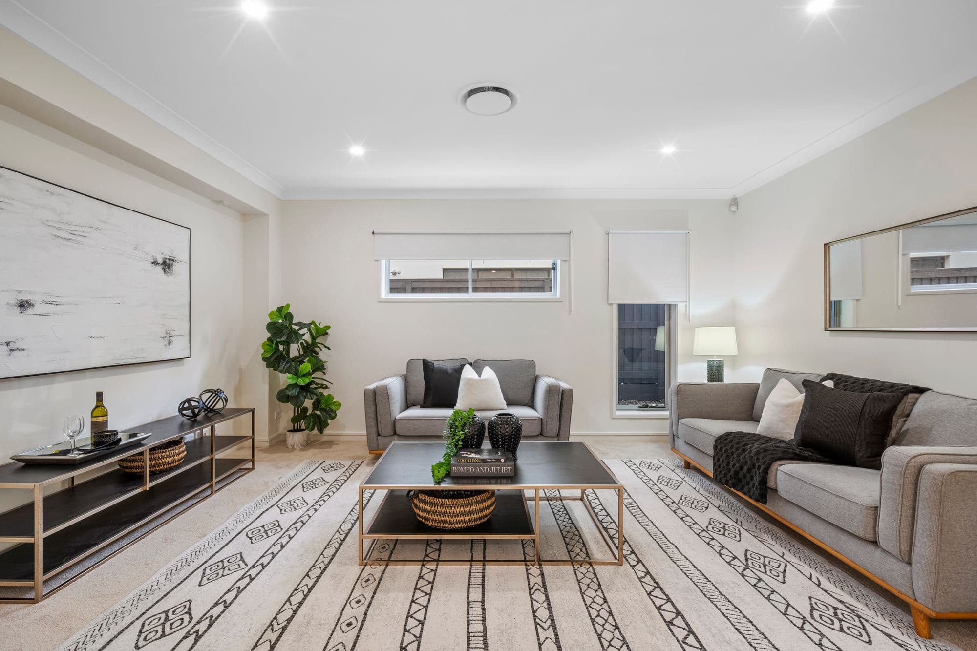 26 Peachtree Place, Stretton — photo 2 of 16