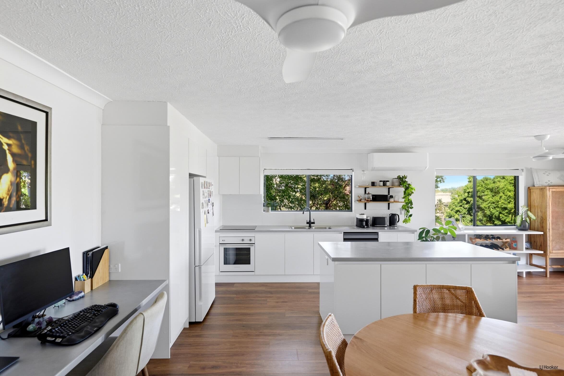3/17 Rutledge Street, Coolangatta — photo 2 of 13