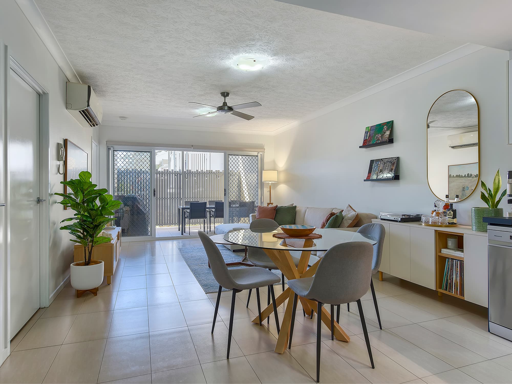 7/12-14 Lutana Street, Stafford — photo 1 of 5