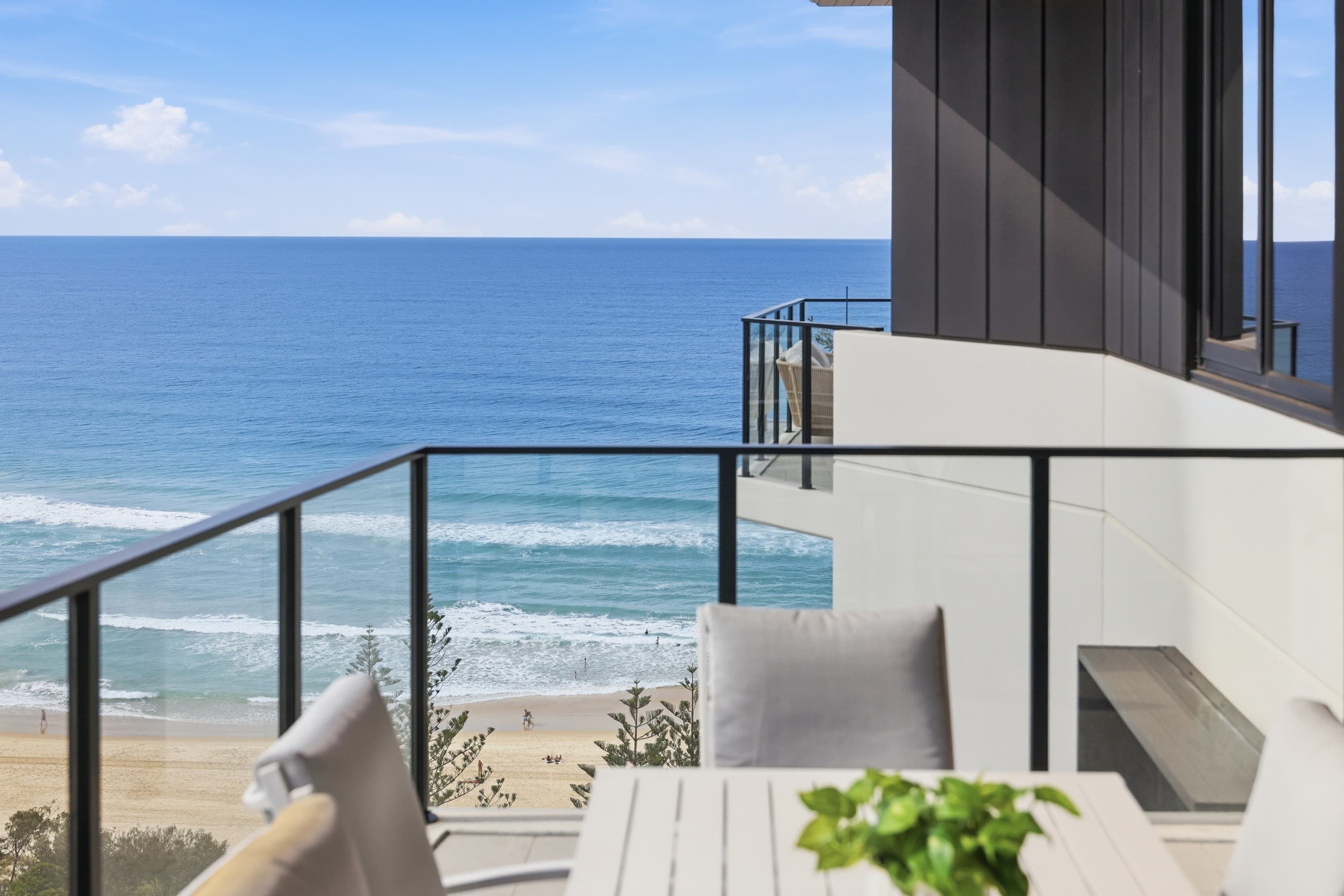 1602/6 Second Avenue, Burleigh Heads — photo 1 of 5