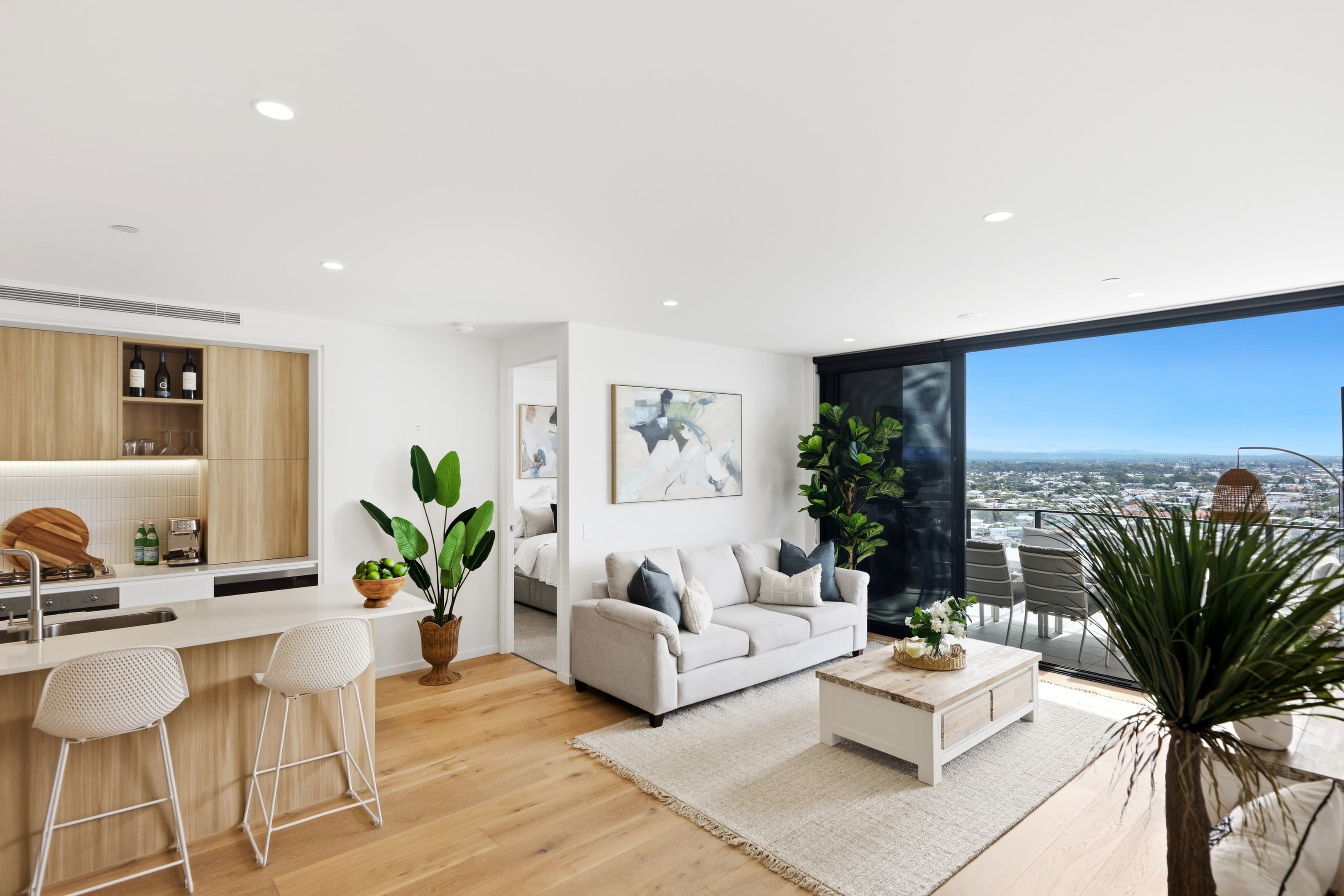 1602/6 Second Avenue, Burleigh Heads — photo 3 of 5