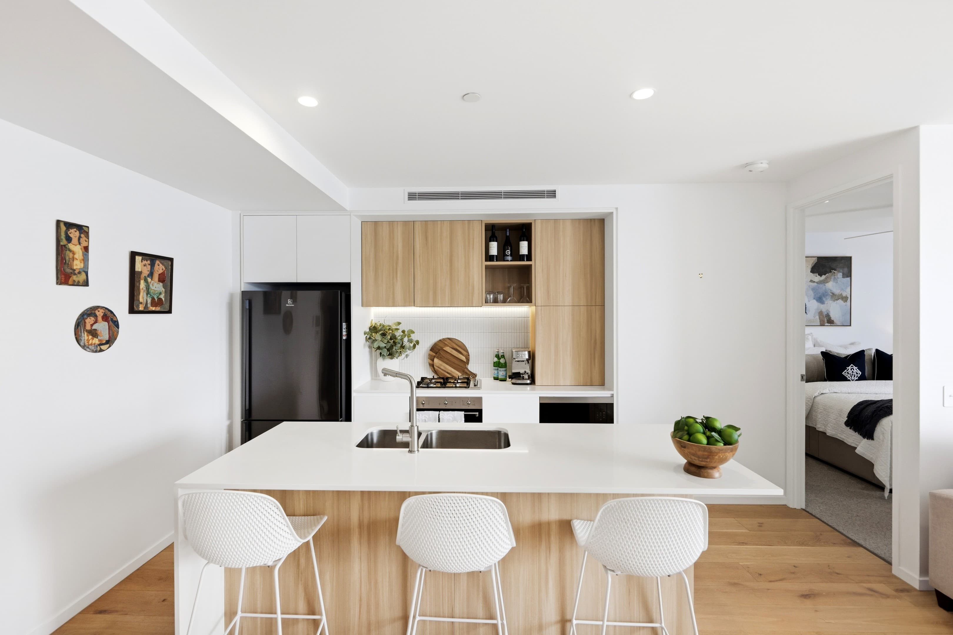 1602/6 Second Avenue, Burleigh Heads — photo 4 of 5