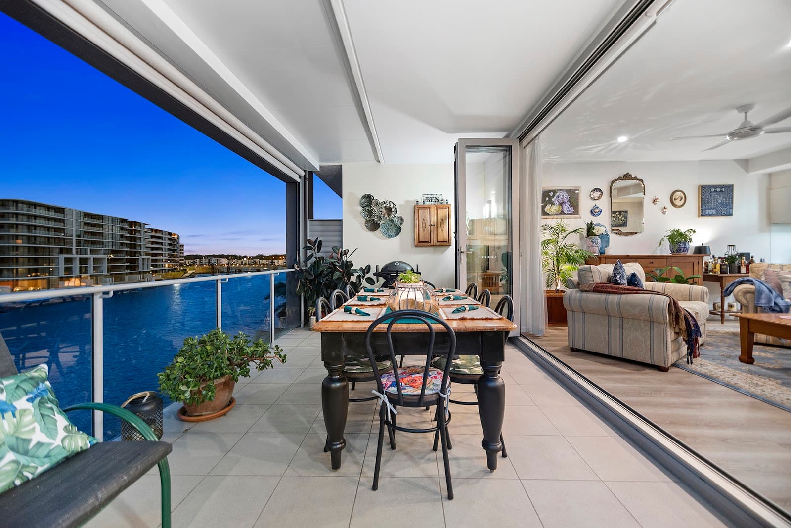 432/3 Pendraat Parade, Hope Island — photo 1 of 7