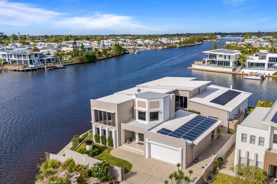 6 Lake Vista Lane, Pelican Waters — photo 1 of 16