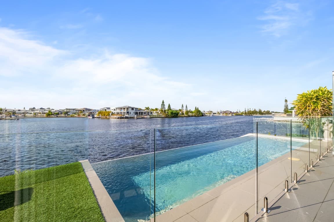 6 Lake Vista Lane, Pelican Waters — photo 3 of 16
