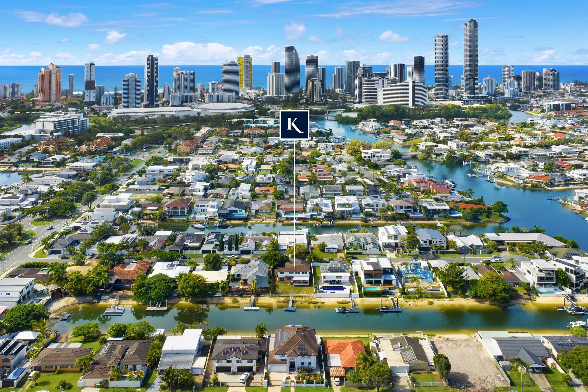 11 Flamingo Key, Broadbeach Waters — photo 1 of 5