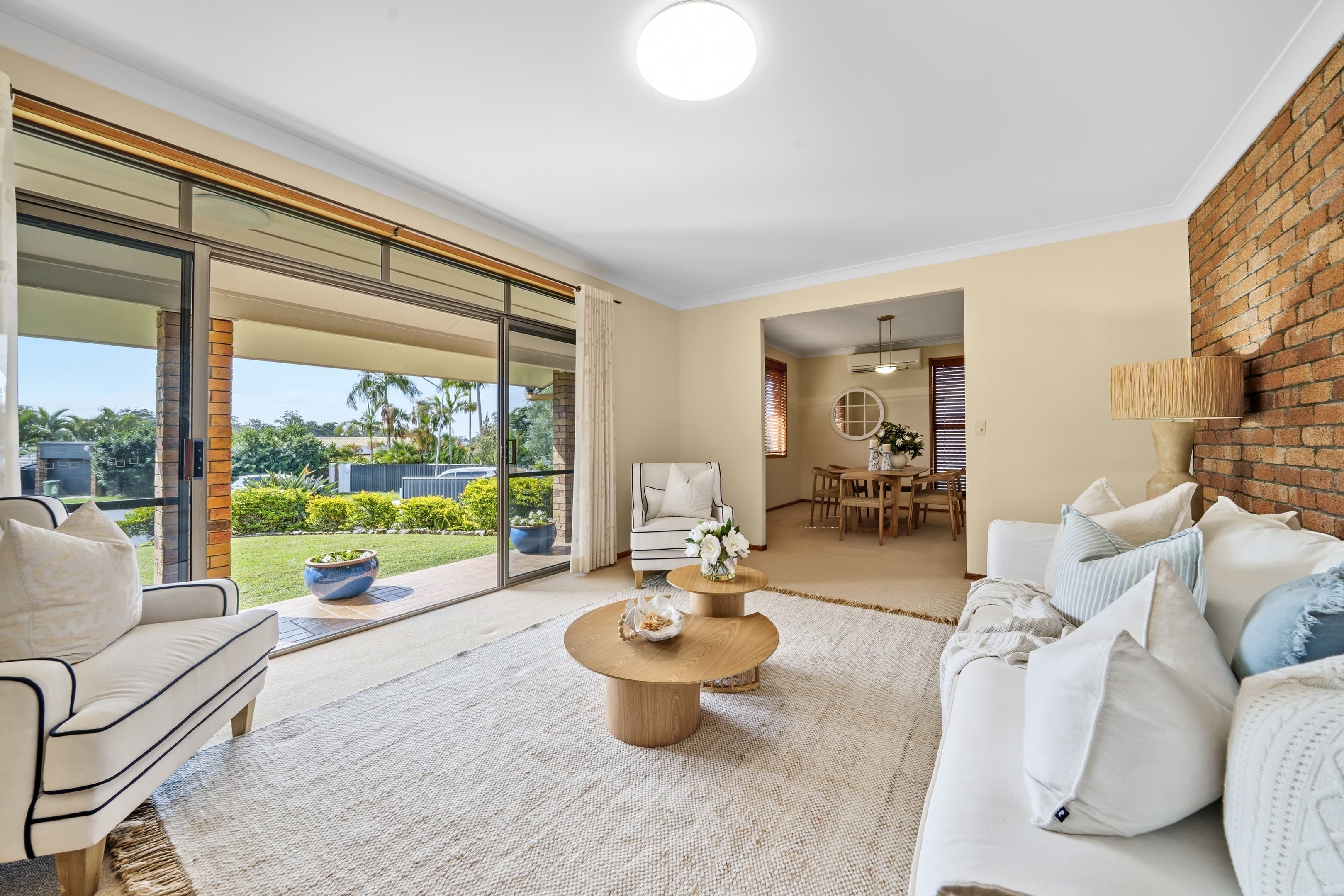 9 Palona Place, Ashmore — photo 3 of 5