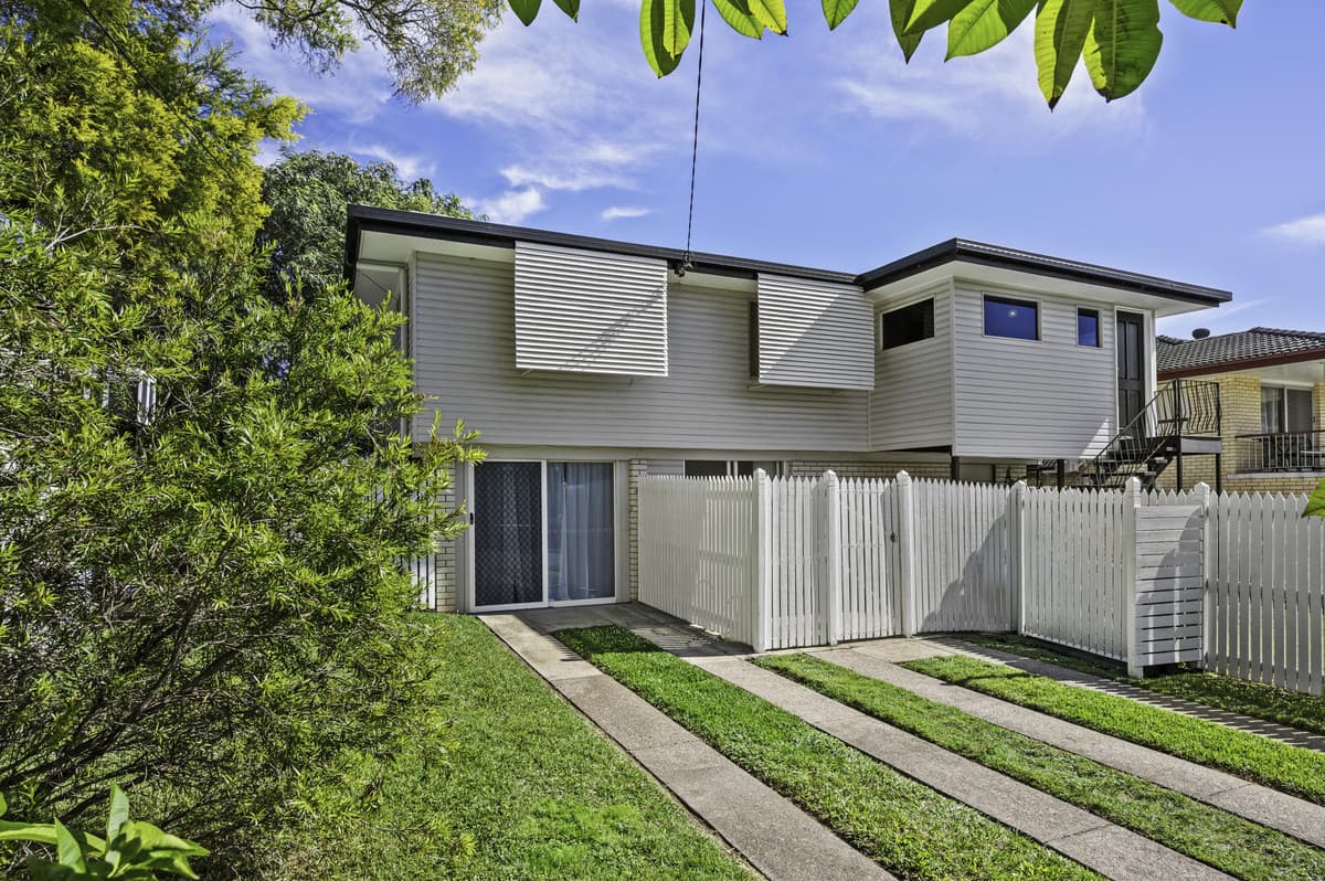 33 Keong Road, Albany Creek — photo 2 of 5