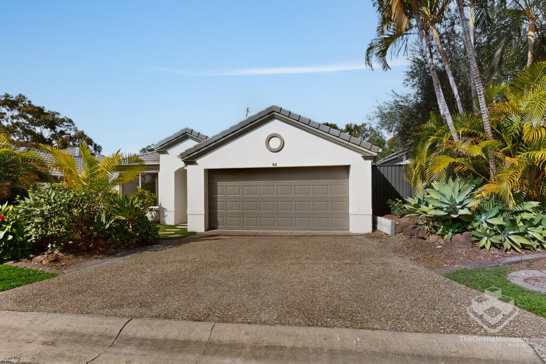 Mudgeeraba — photo 1 of 5