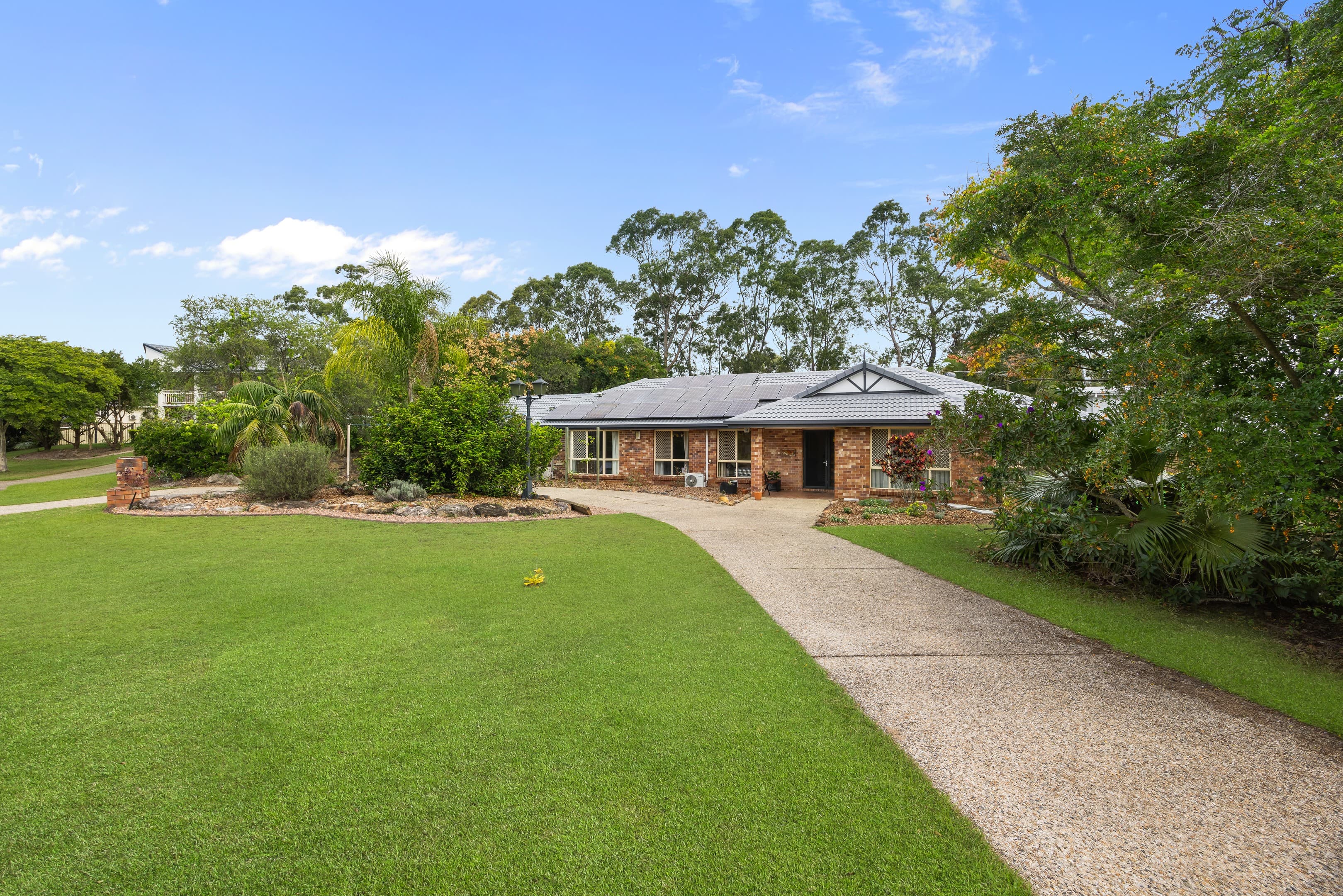 3 Bazille Place, Forest Lake — photo 1 of 5