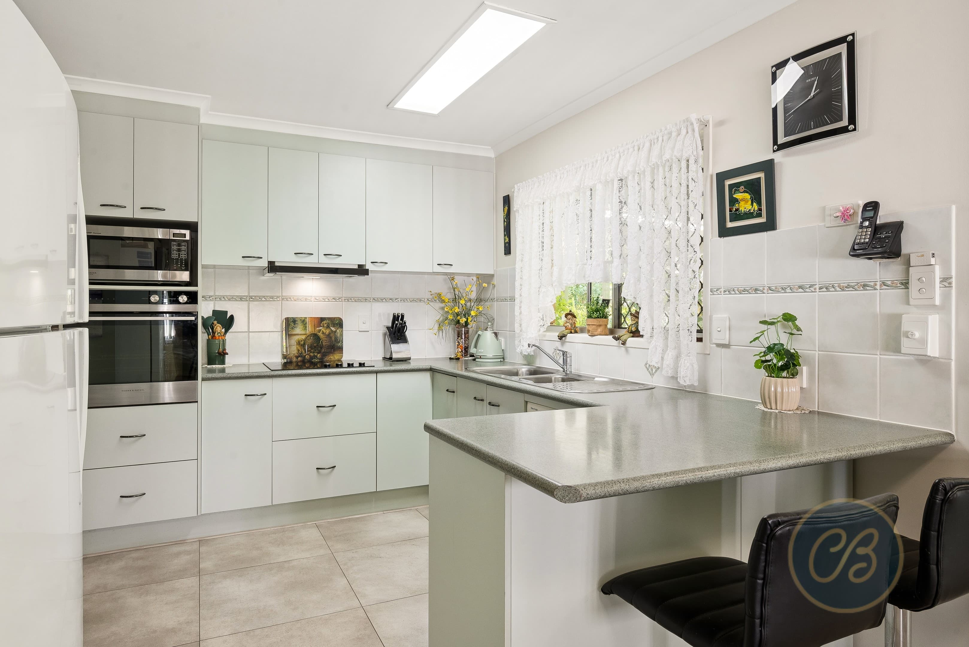 31 Bowen Avenue, Albany Creek — photo 3 of 5