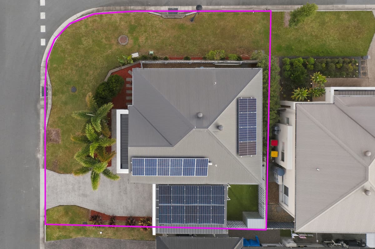 1 Field Street, Helensvale — photo 2 of 5
