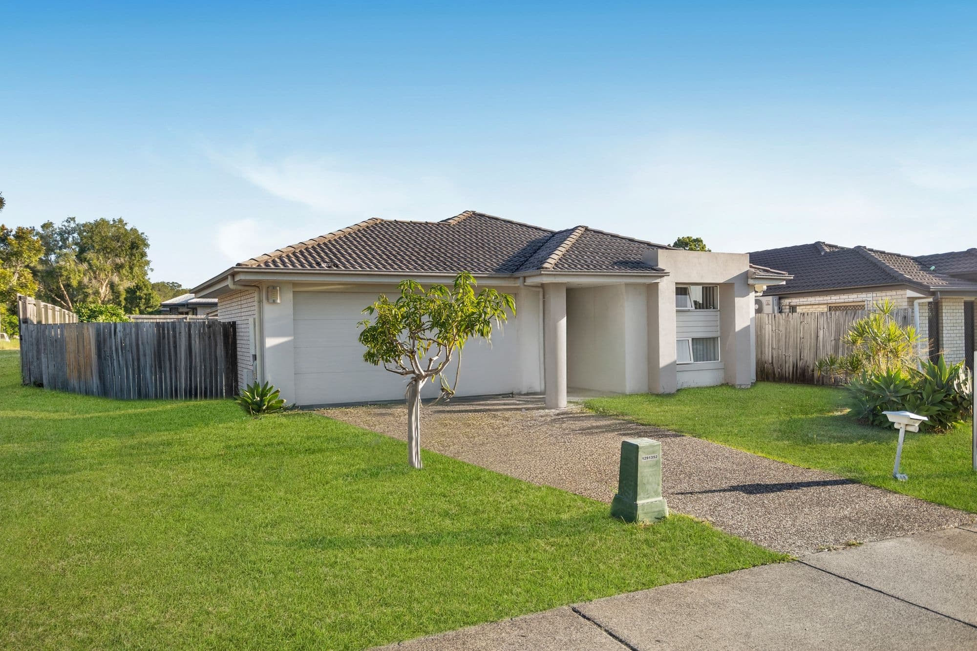 38 Glorious Promenade, Redbank Plains — photo 1 of 5
