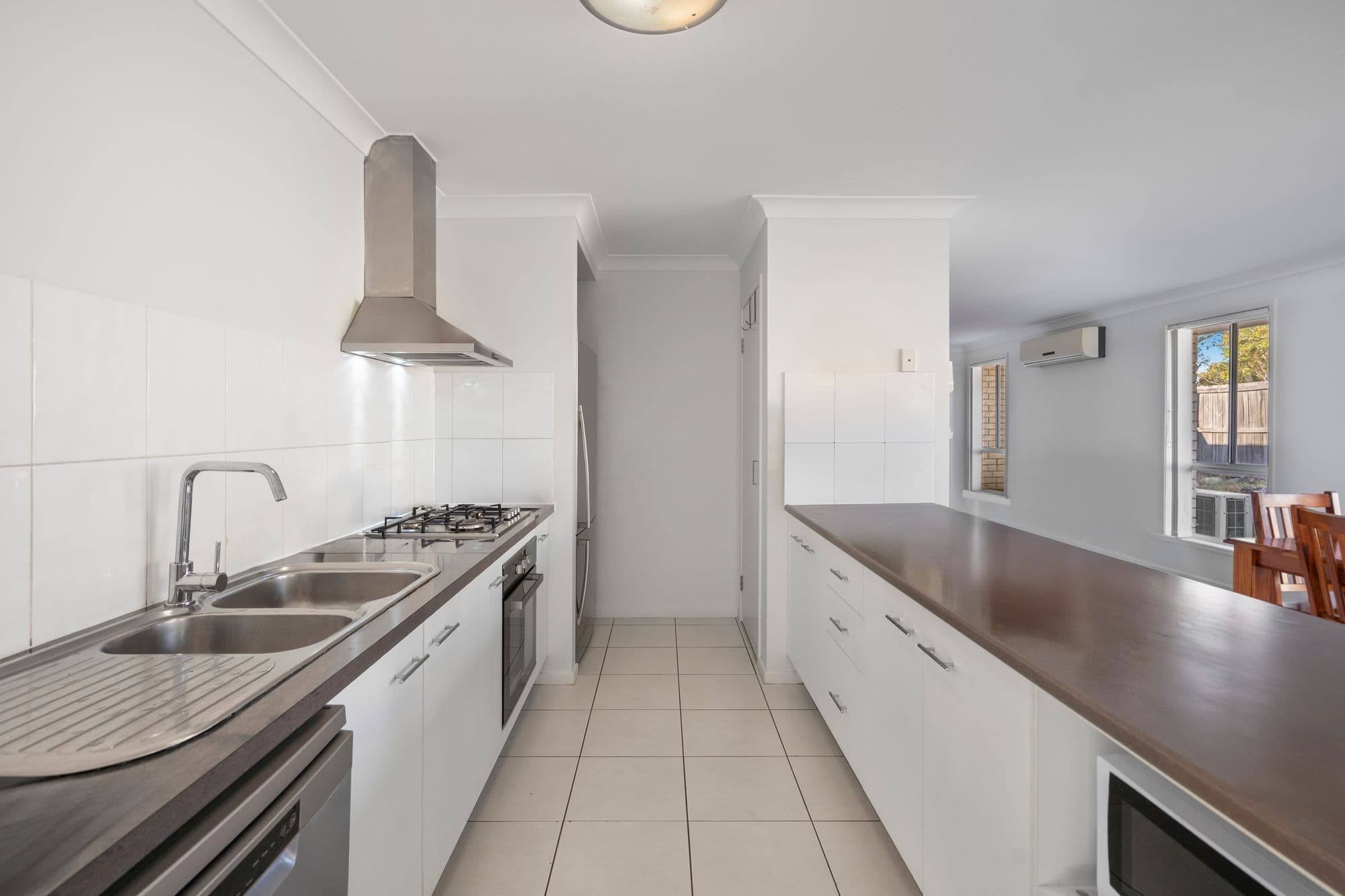 38 Glorious Promenade, Redbank Plains — photo 3 of 5