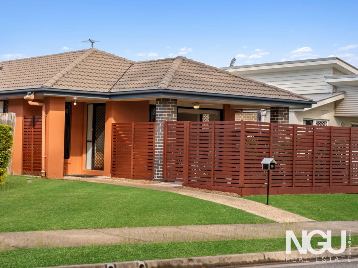 16 Glorious Promenade, Redbank Plains — photo 1 of 5