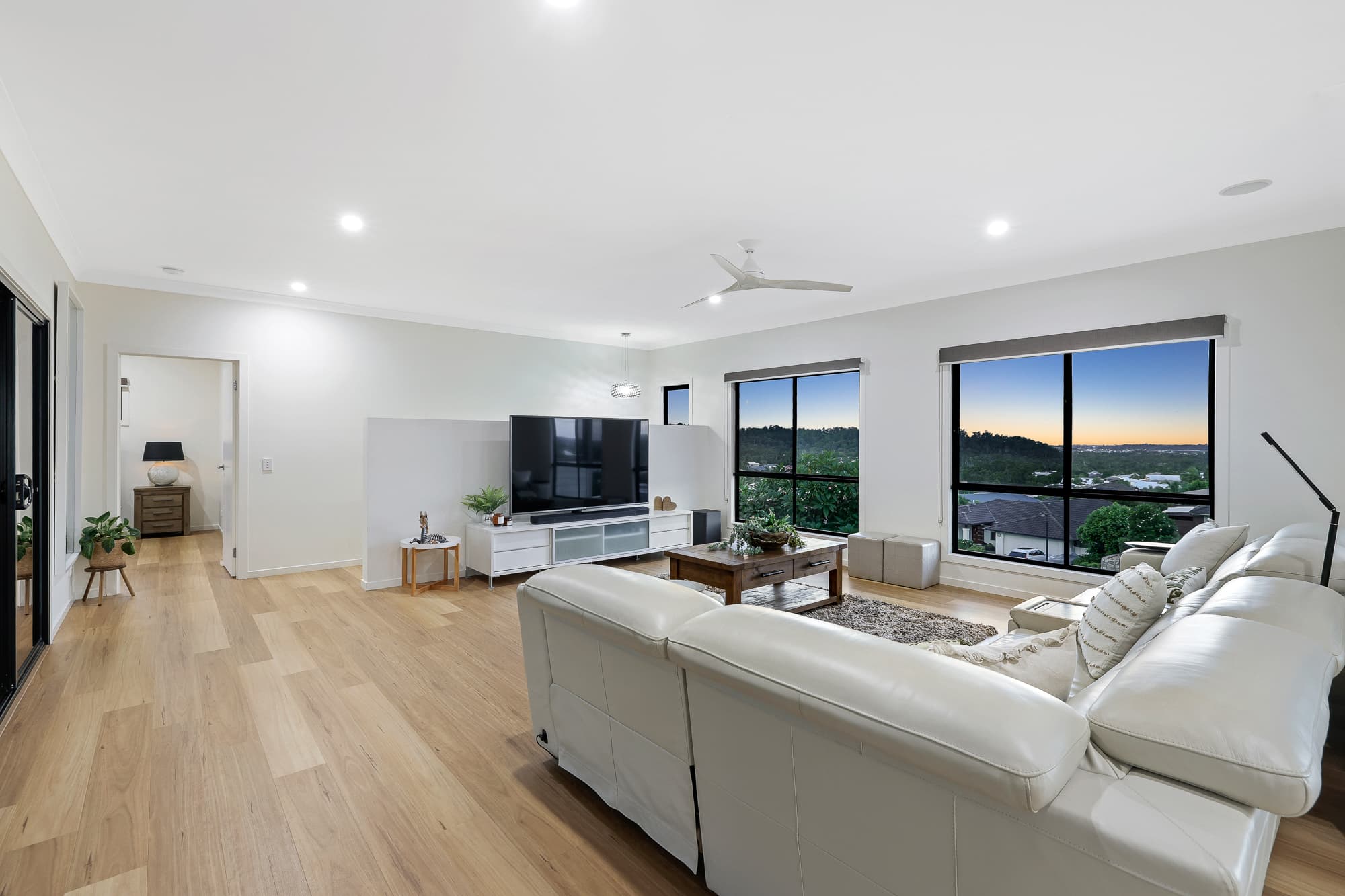 33 Macleay Circuit, Upper Coomera — photo 3 of 5