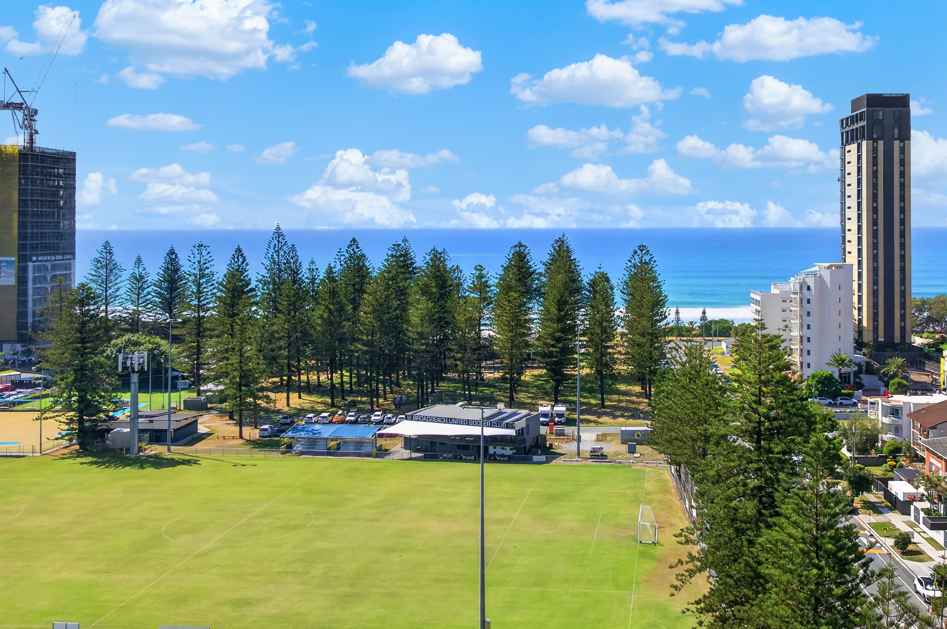 1103/146 Surf Parade, Broadbeach — photo 2 of 5