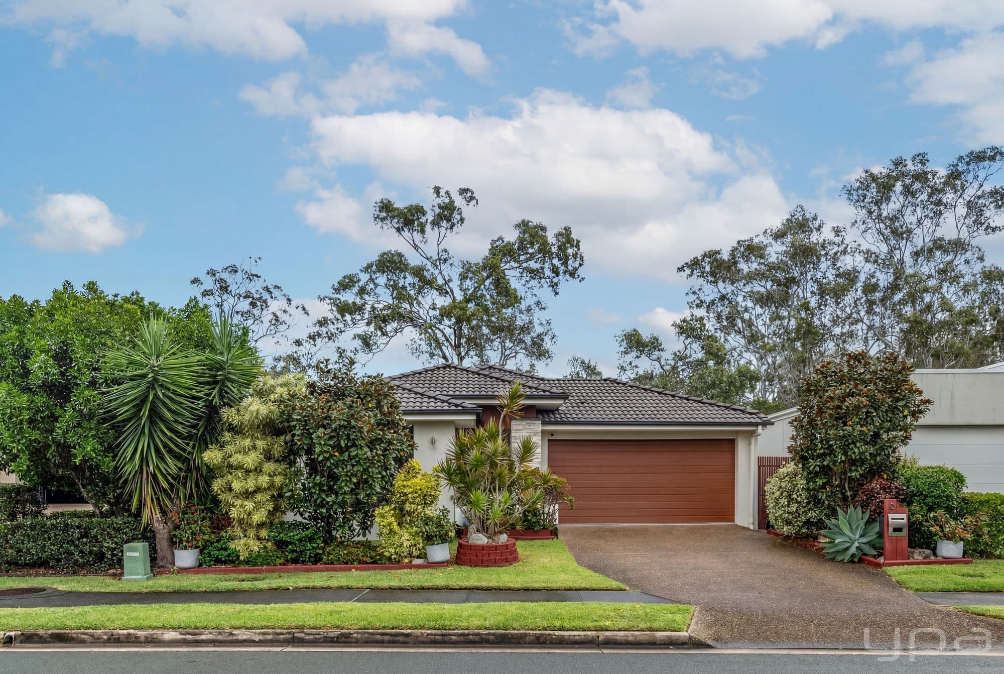 6 Bunderoo Circuit, Pimpama, Pimpama — photo 1 of 5