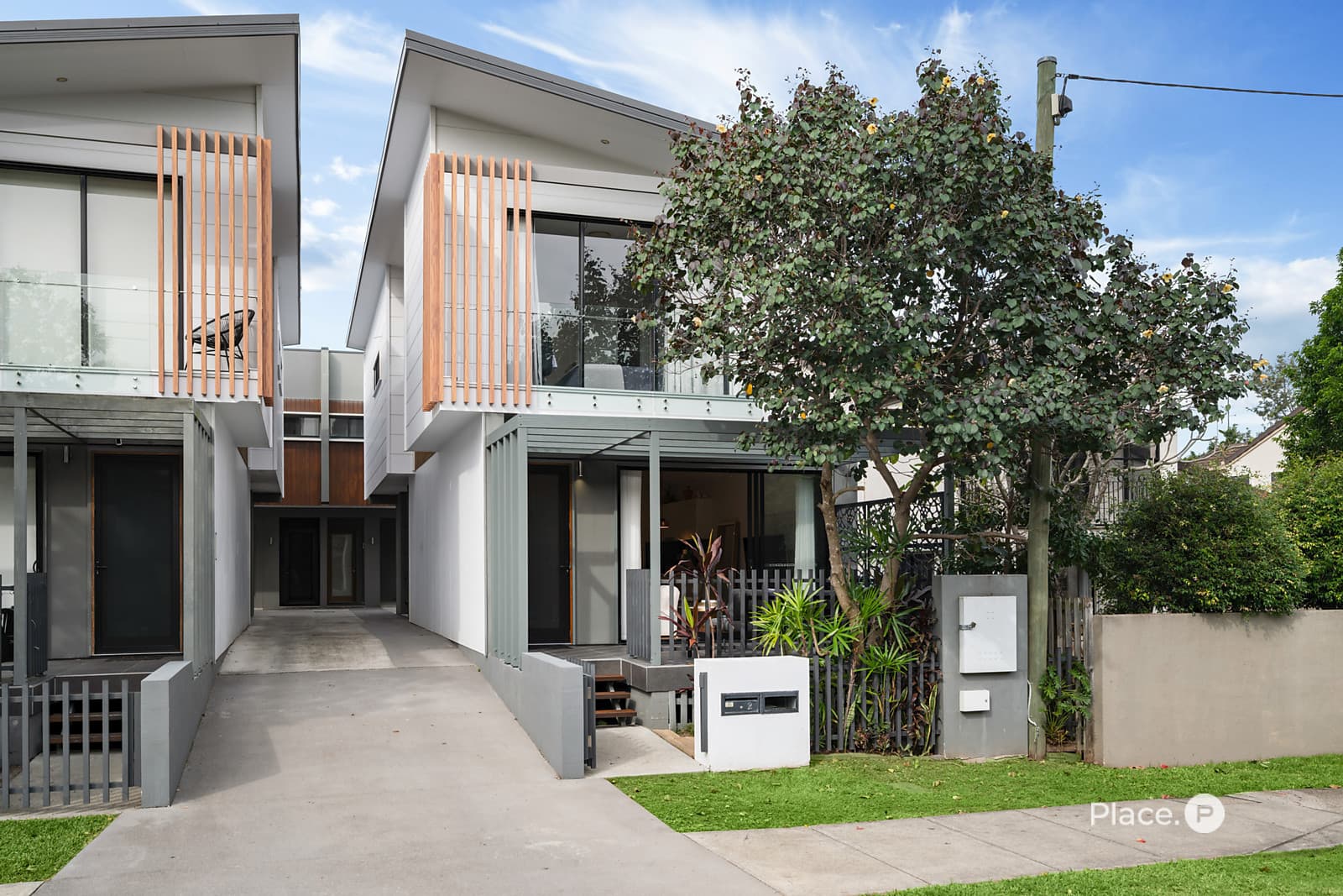 2/85 Bilyana Street, Balmoral — photo 1 of 5