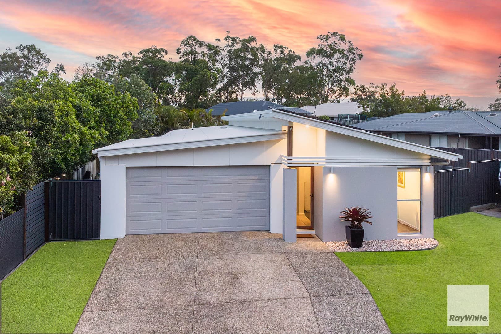 23 Hoop Pine Street, Mount Cotton — photo 1 of 5