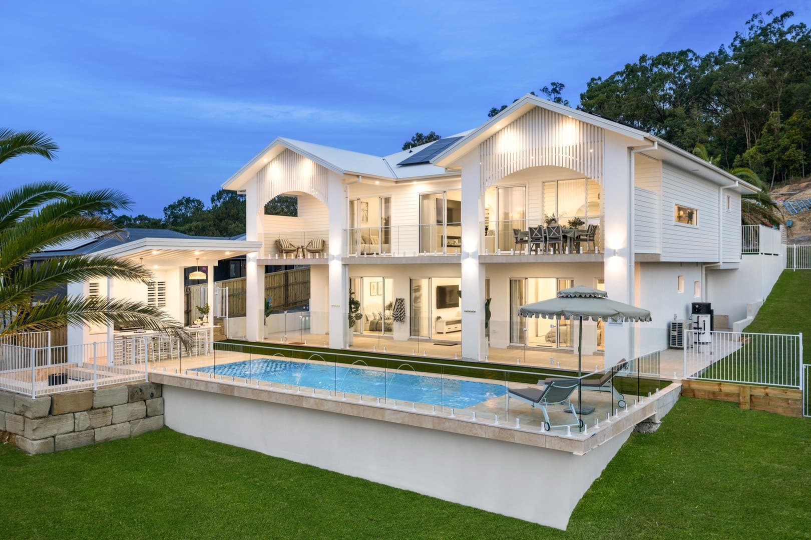 159 Cowell Drive, Burleigh Heads — photo 1 of 5
