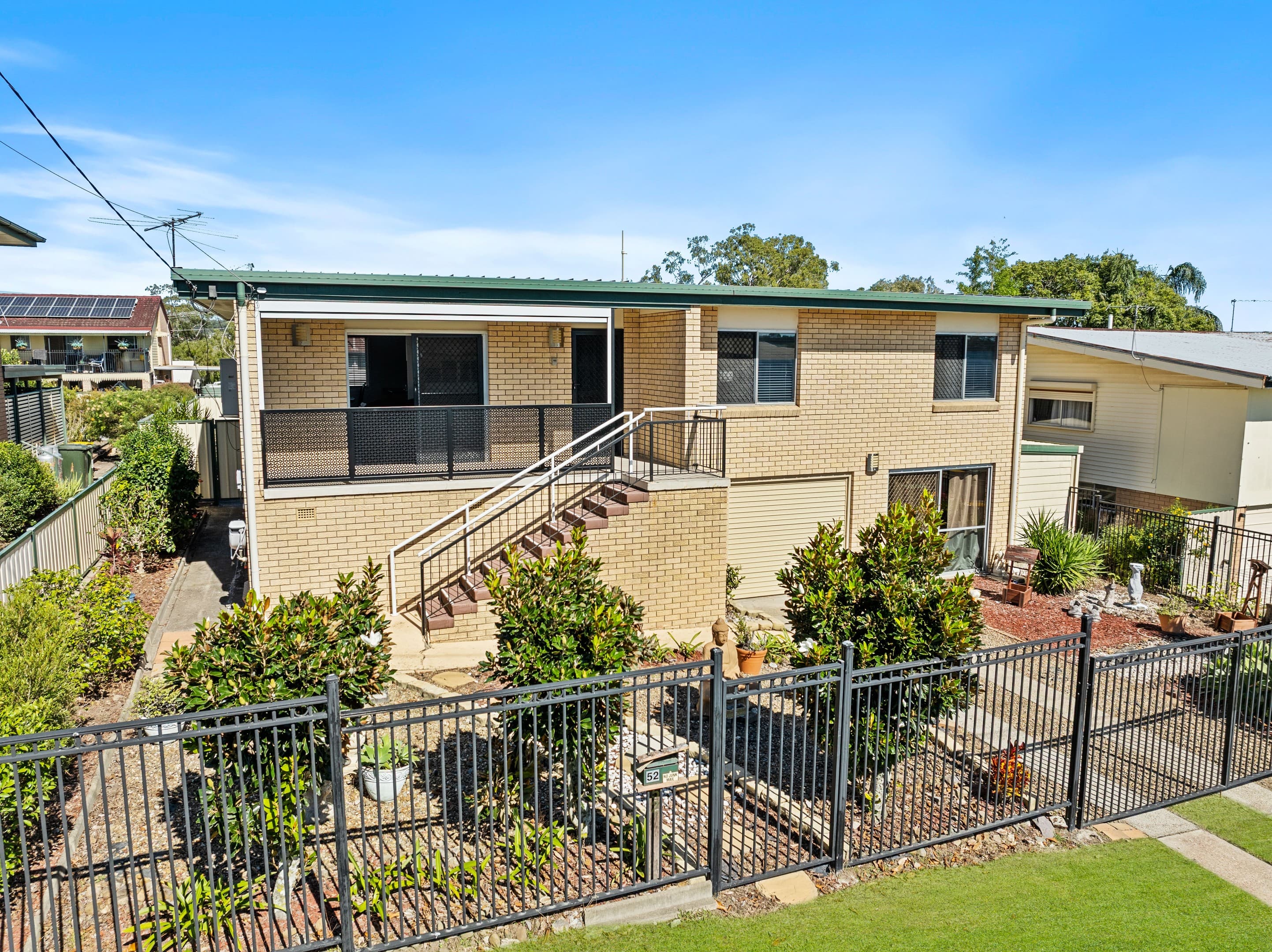 52 Lincoln Street, Beenleigh — photo 1 of 5