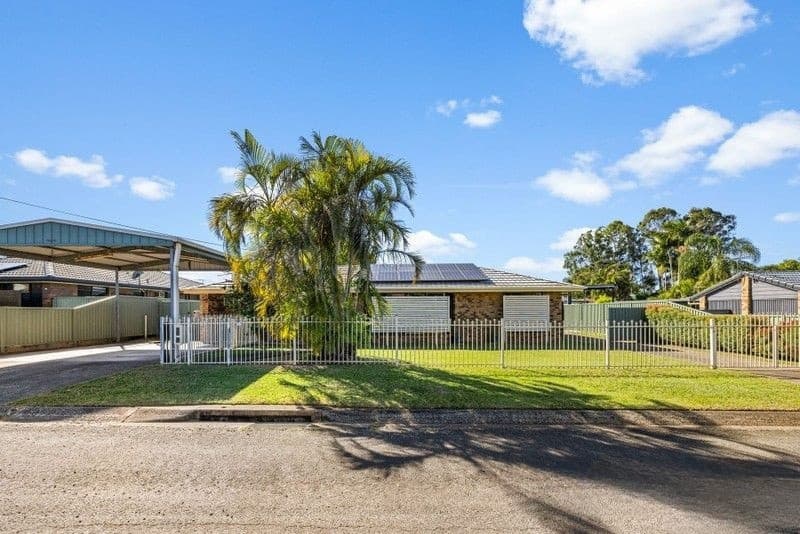 15 Frances Street, Victoria Point — photo 1 of 5