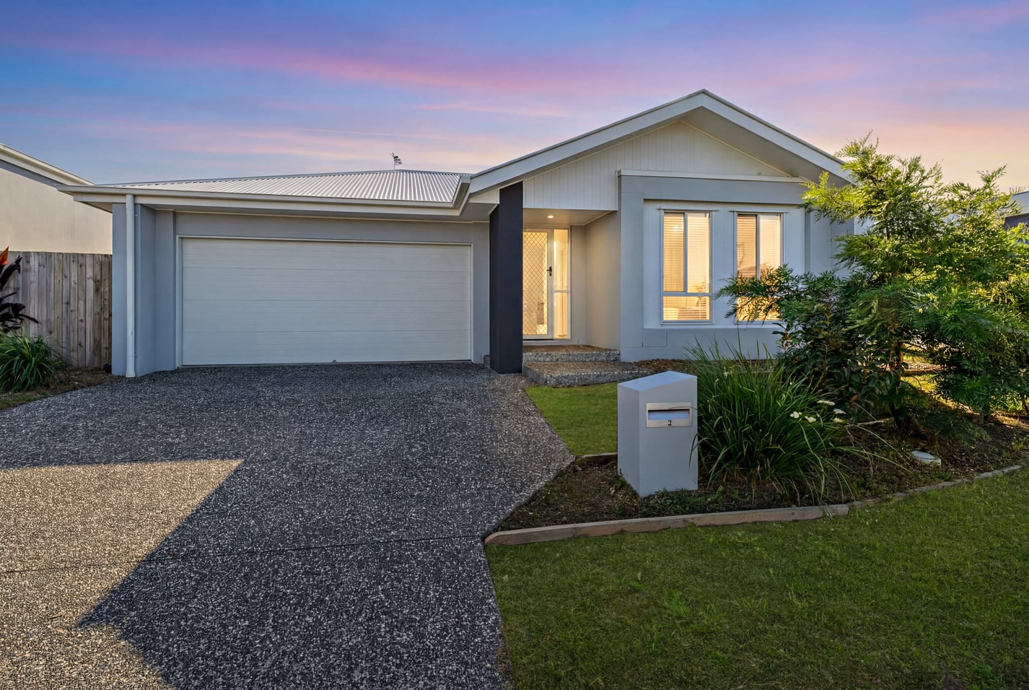 2 Silky Oak Street, Griffin — photo 1 of 5