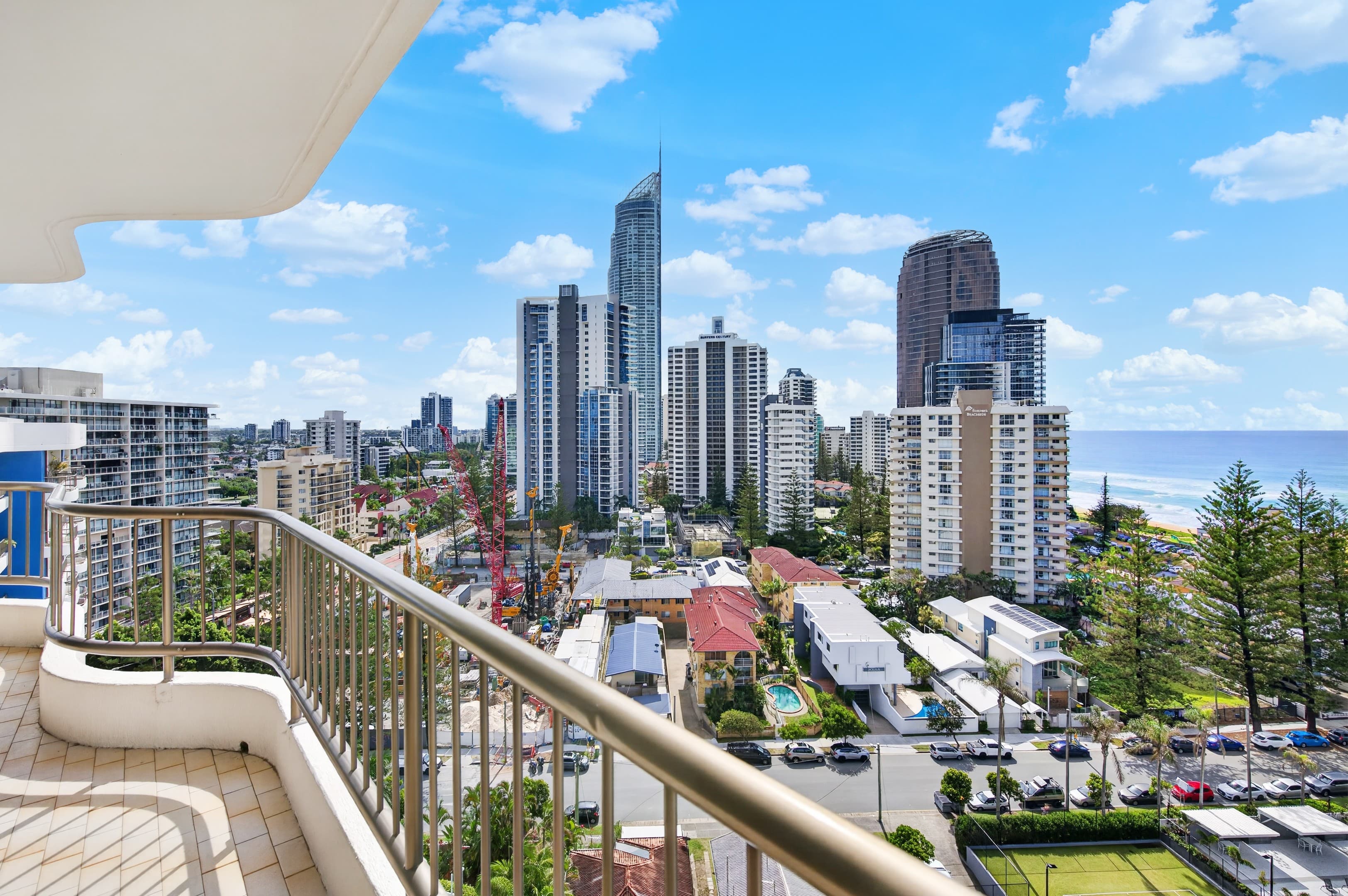 42/19 Aubrey Street, Surfers Paradise — photo 2 of 5