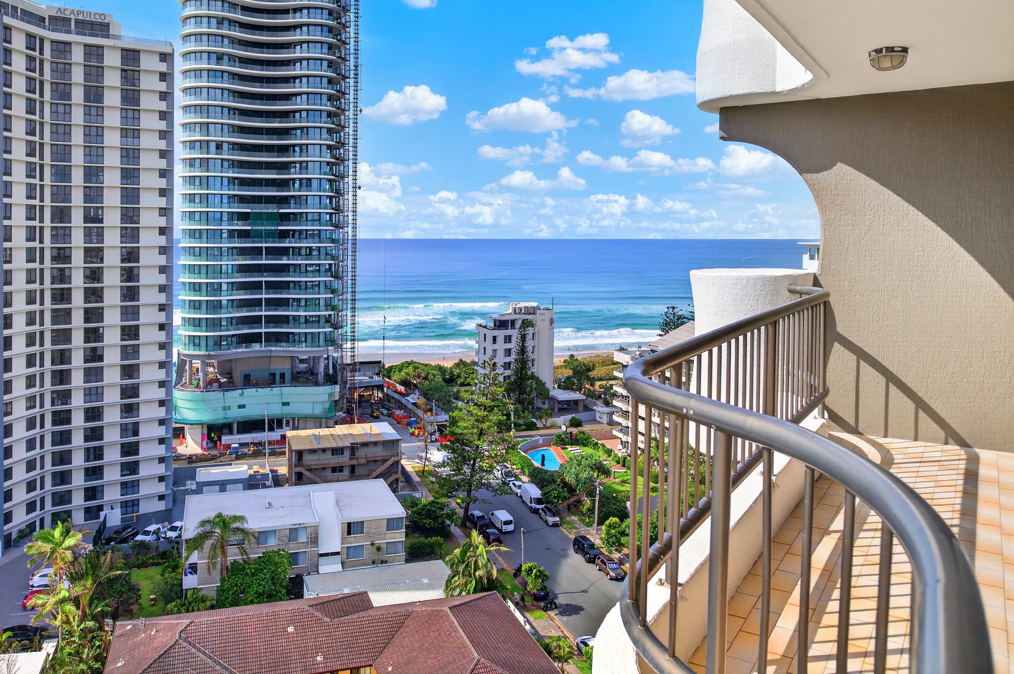 42/19 Aubrey Street, Surfers Paradise — photo 3 of 5