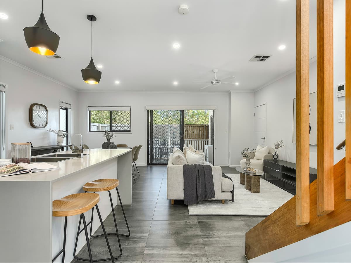 28/33 Henderson Road, Everton Hills — photo 1 of 5