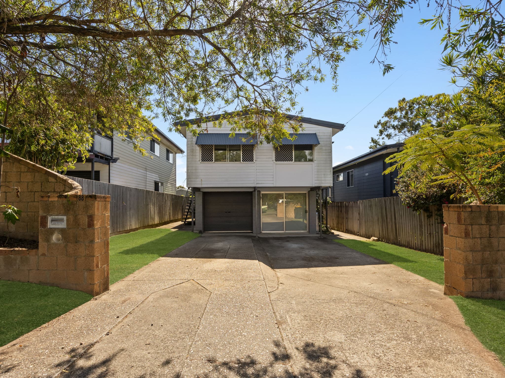 88 Pikett Street, Clontarf — photo 1 of 5