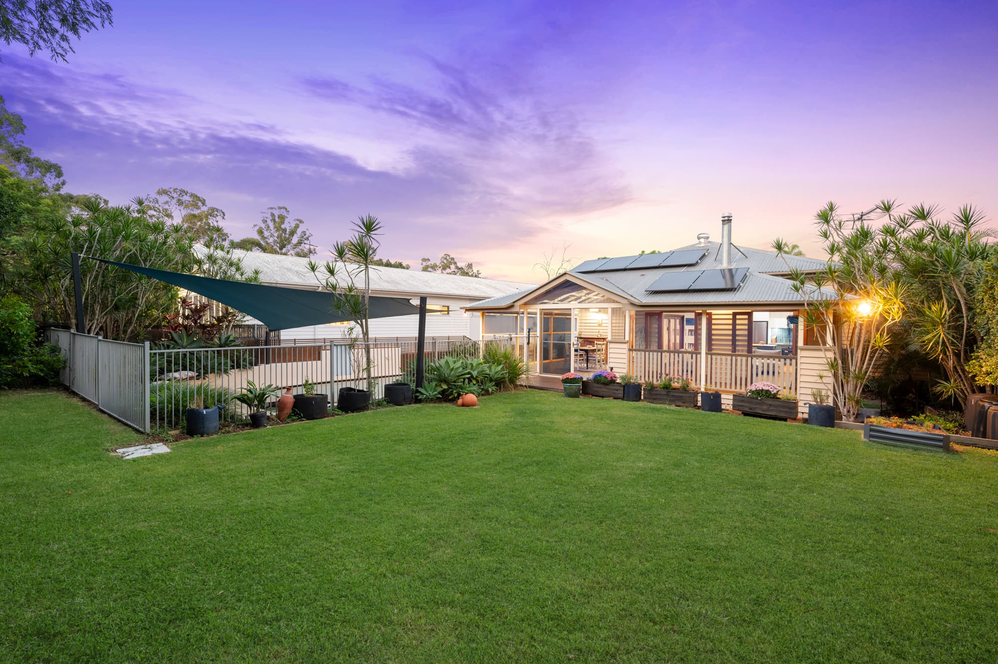20 Dean Street, Red Hill — photo 1 of 8
