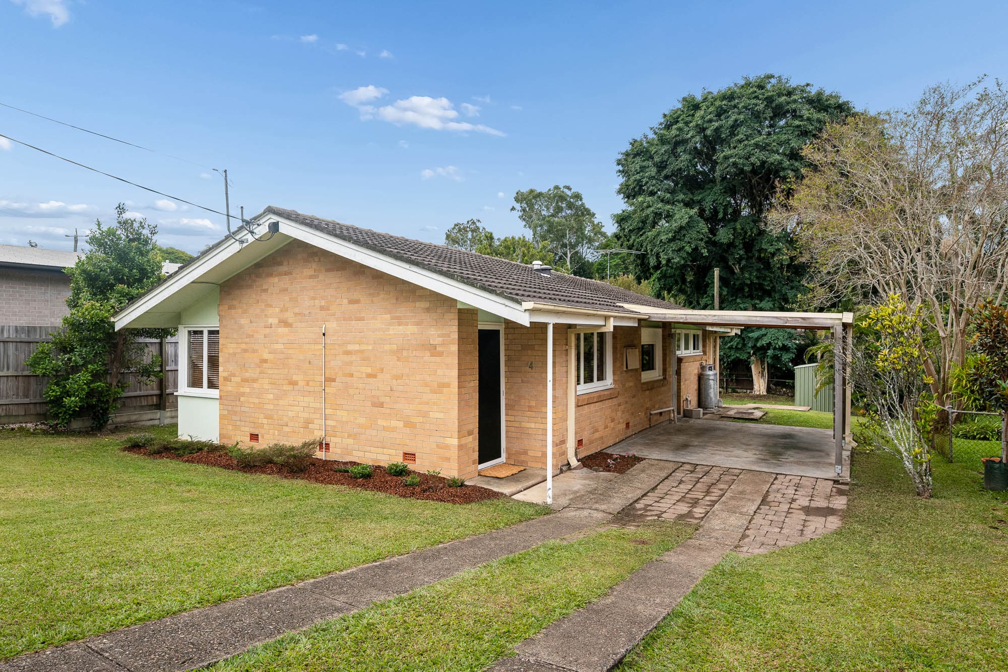 4 Currong Street, Kenmore — photo 1 of 13